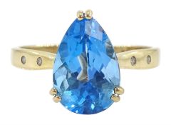 9ct gold single stone pear cut Swiss blue topaz ring