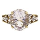 9ct gold single stone quartz ring