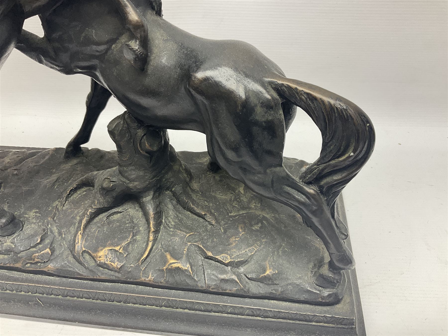 Bronzed figure group of two rearing horses - Image 12 of 14