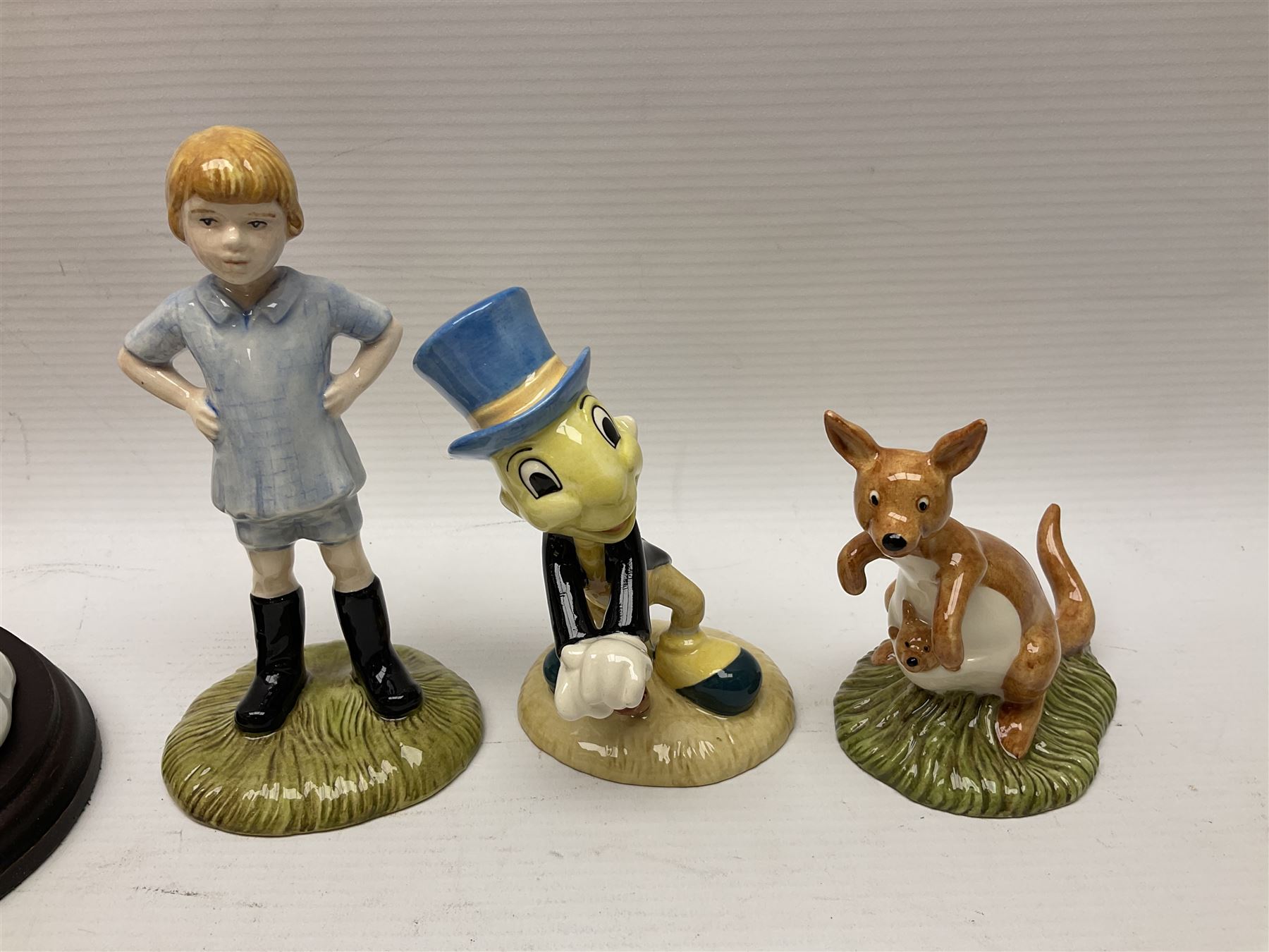 Nine Royal Doulton Winnie the Pooh Collection figures - Image 6 of 14