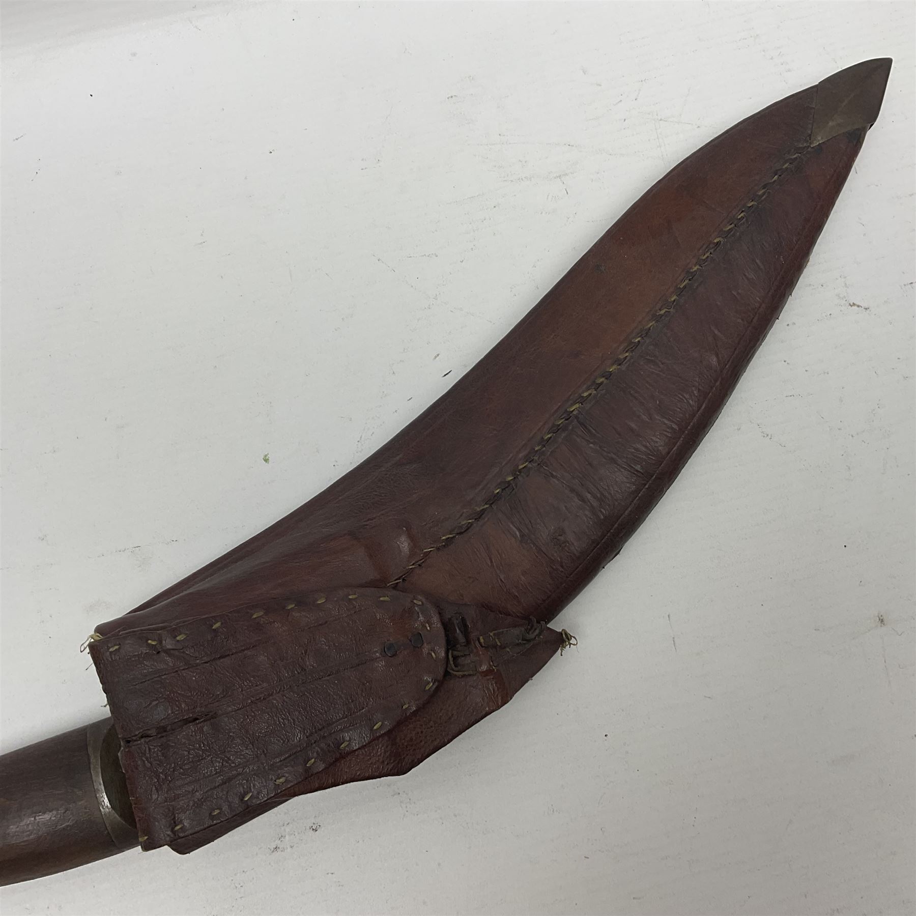 Kukri with curving blade - Image 18 of 19