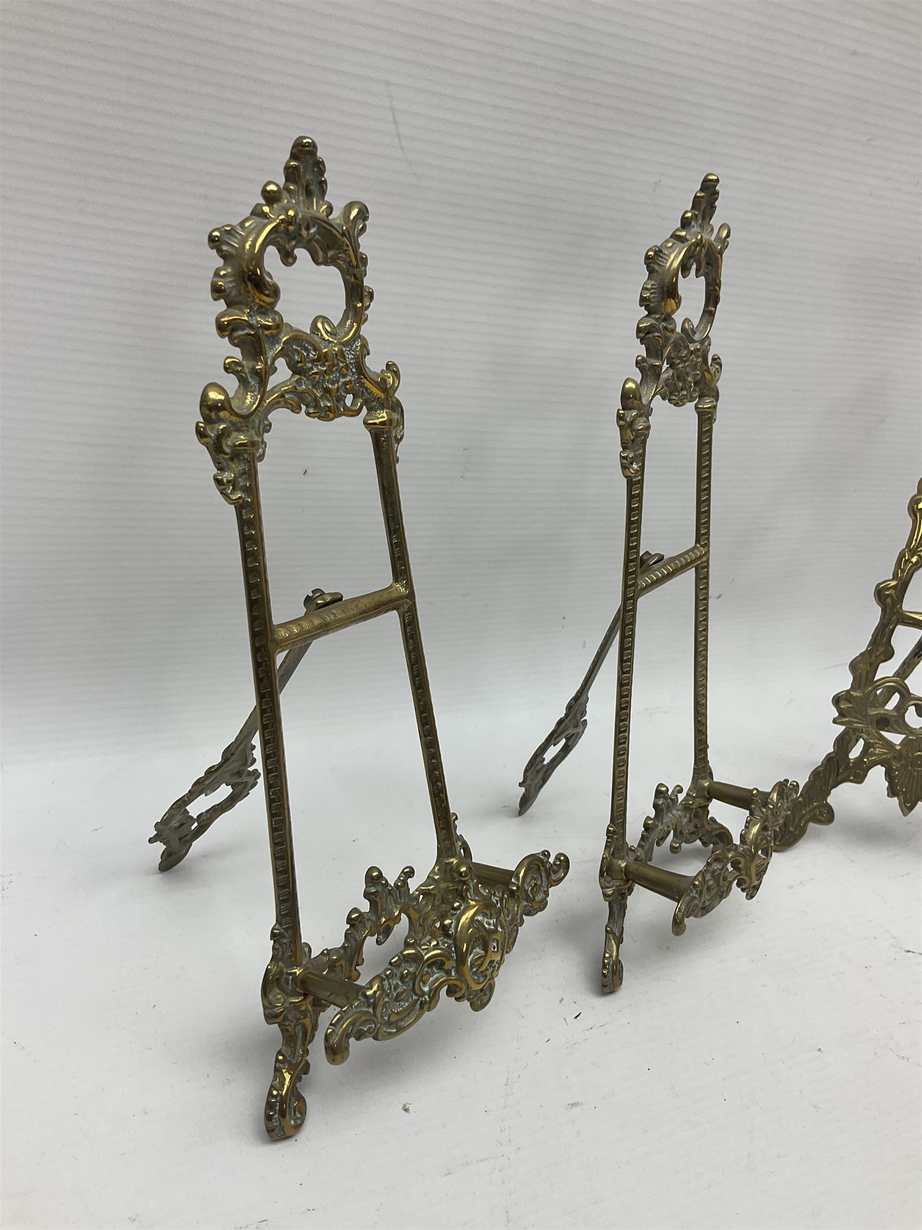 Nine ornate cast brass easel stands of various sizes - Image 13 of 13