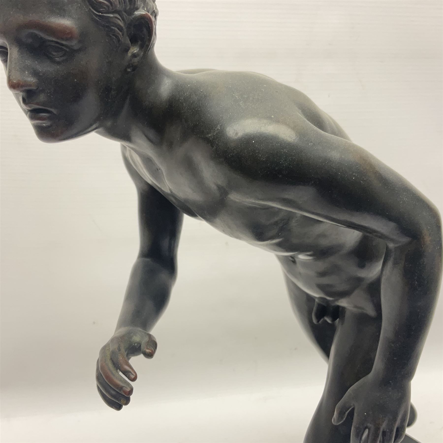 Bronzed figure of a nude male - Bild 5 aus 15