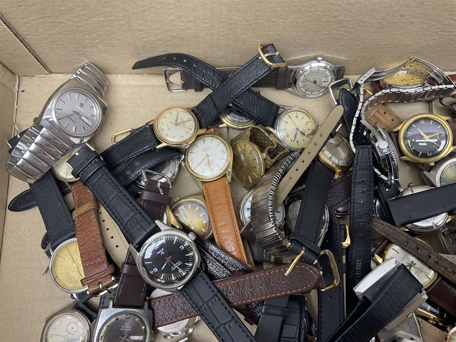 Collection of approximately sixty-seven manual wind and automatic wristwatches including Hamilton - Image 4 of 6
