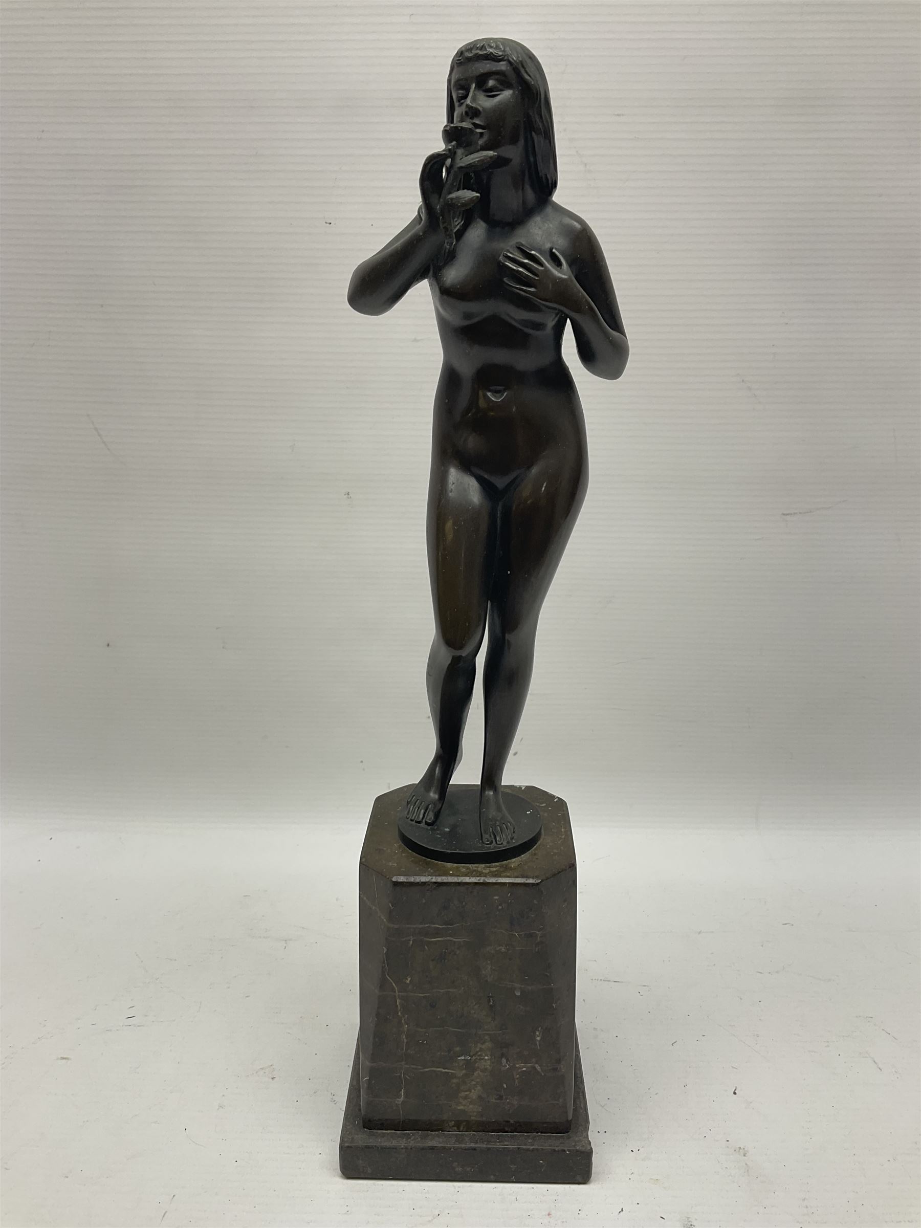 Bronze nude female figure holding a rose - Image 2 of 14