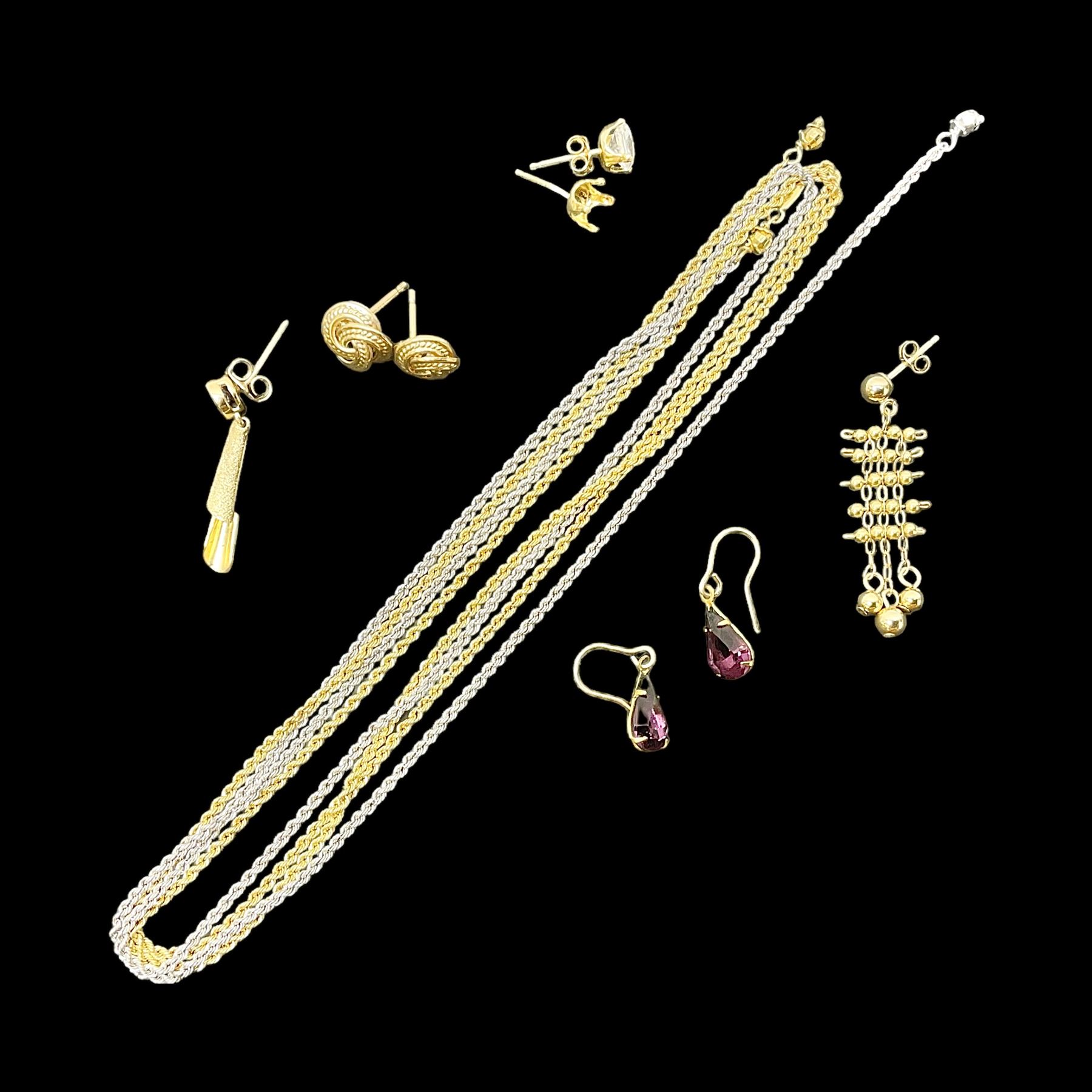 9ct gold jewellery including chains and earrings