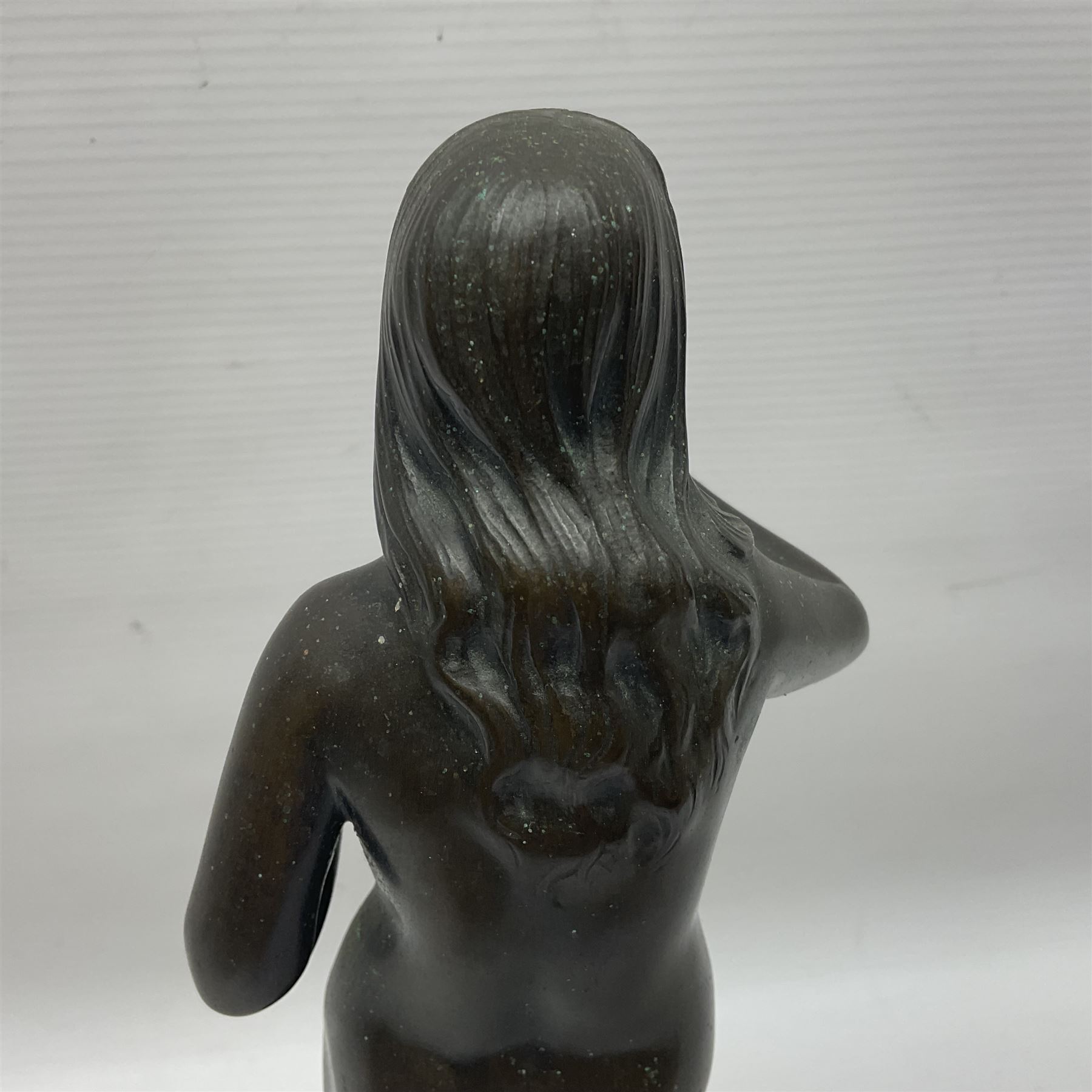 Bronze nude female figure holding a rose - Image 10 of 14