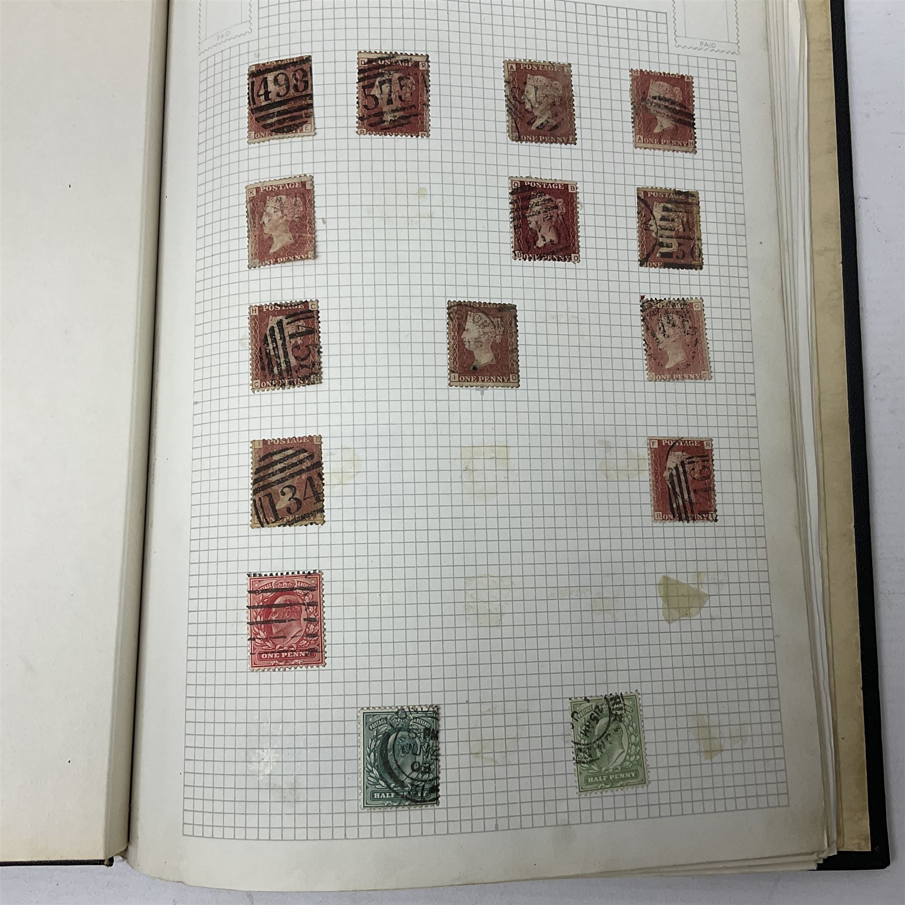 Two stamp albums - Image 15 of 20