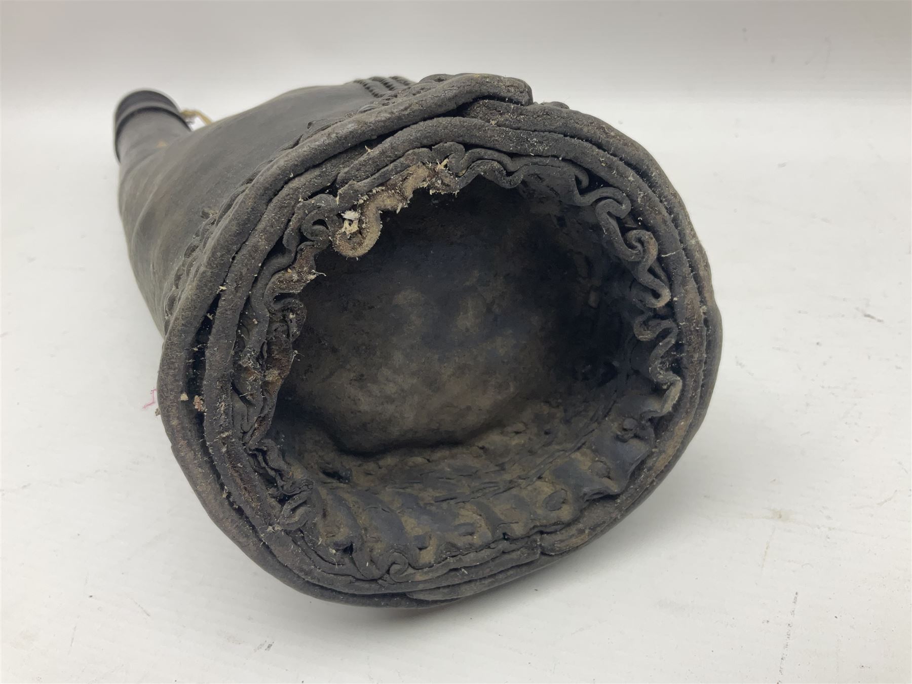 18th/19th century leather water vessel of tapering form - Image 11 of 11