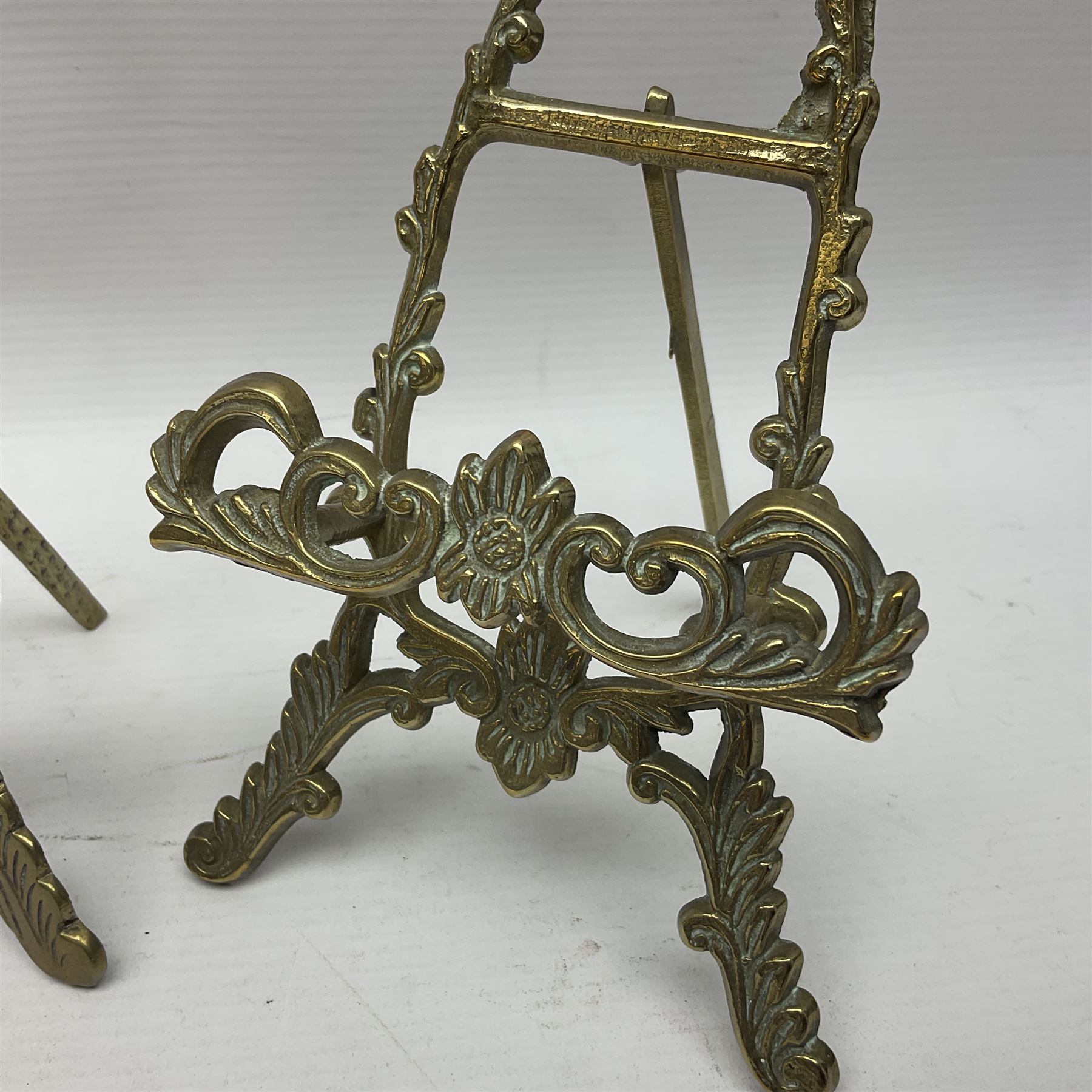 Nine ornate cast brass easel stands of various sizes - Image 10 of 13