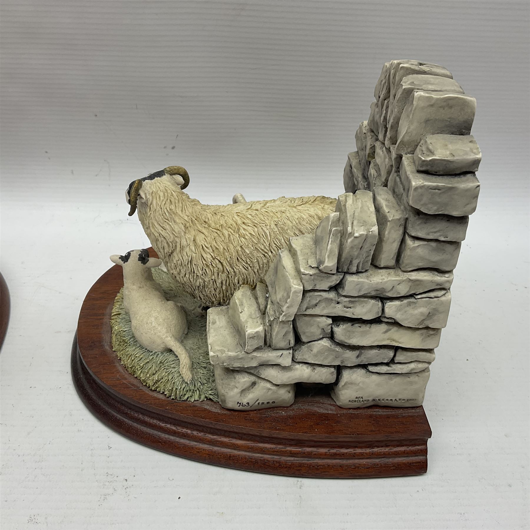 Pair of Border Fine Arts bookends '10 O'Clock Break' model No. L158 by Adrian Hughes - Image 8 of 11