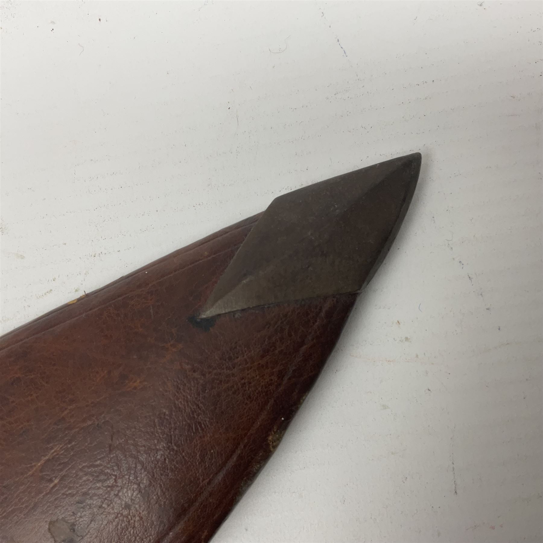 Kukri with curving blade - Image 19 of 19