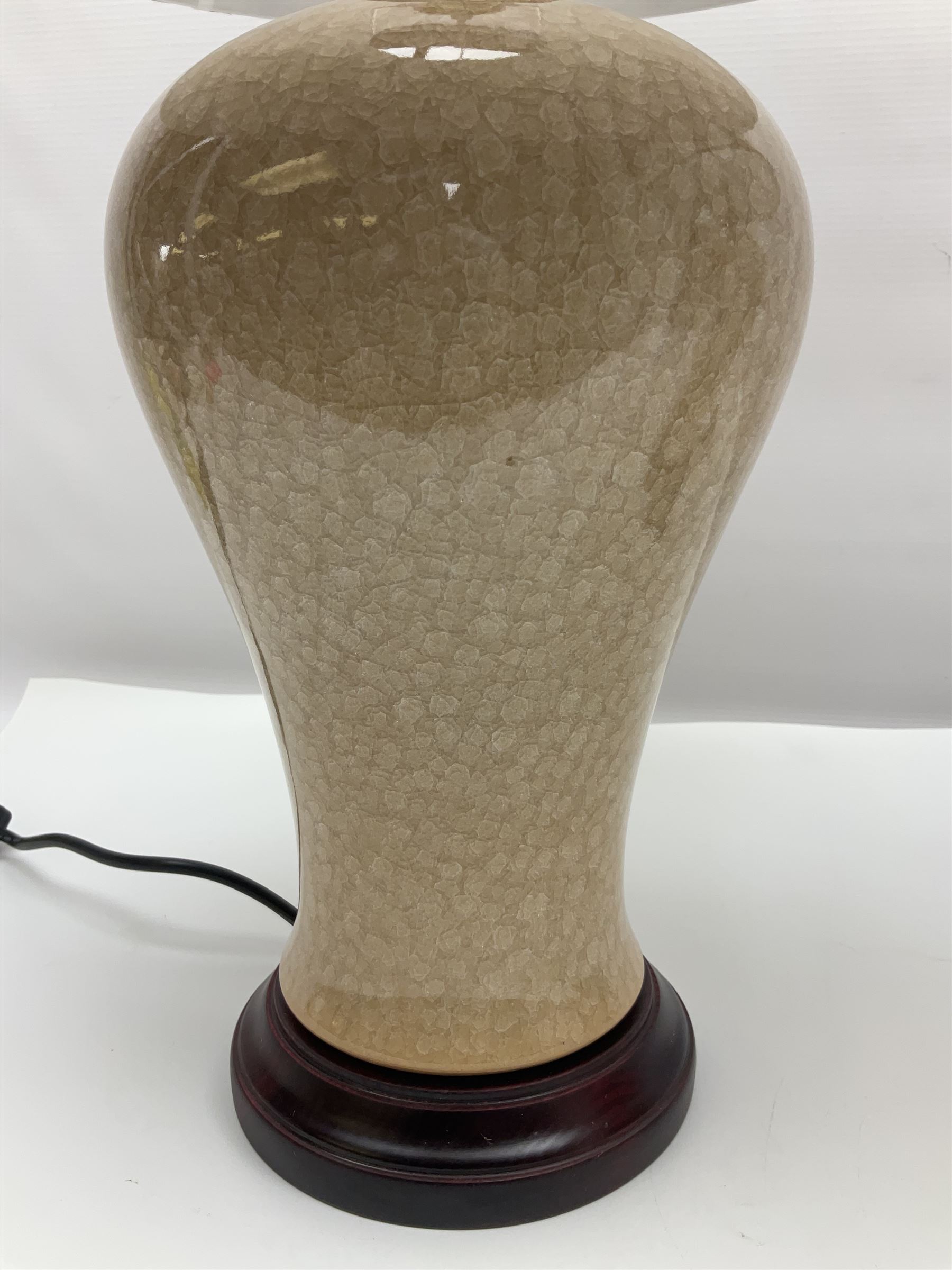 Pair of table lamps of baluster form - Image 6 of 9