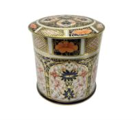 Royal Crown Derby 1128 Imari jar and cover