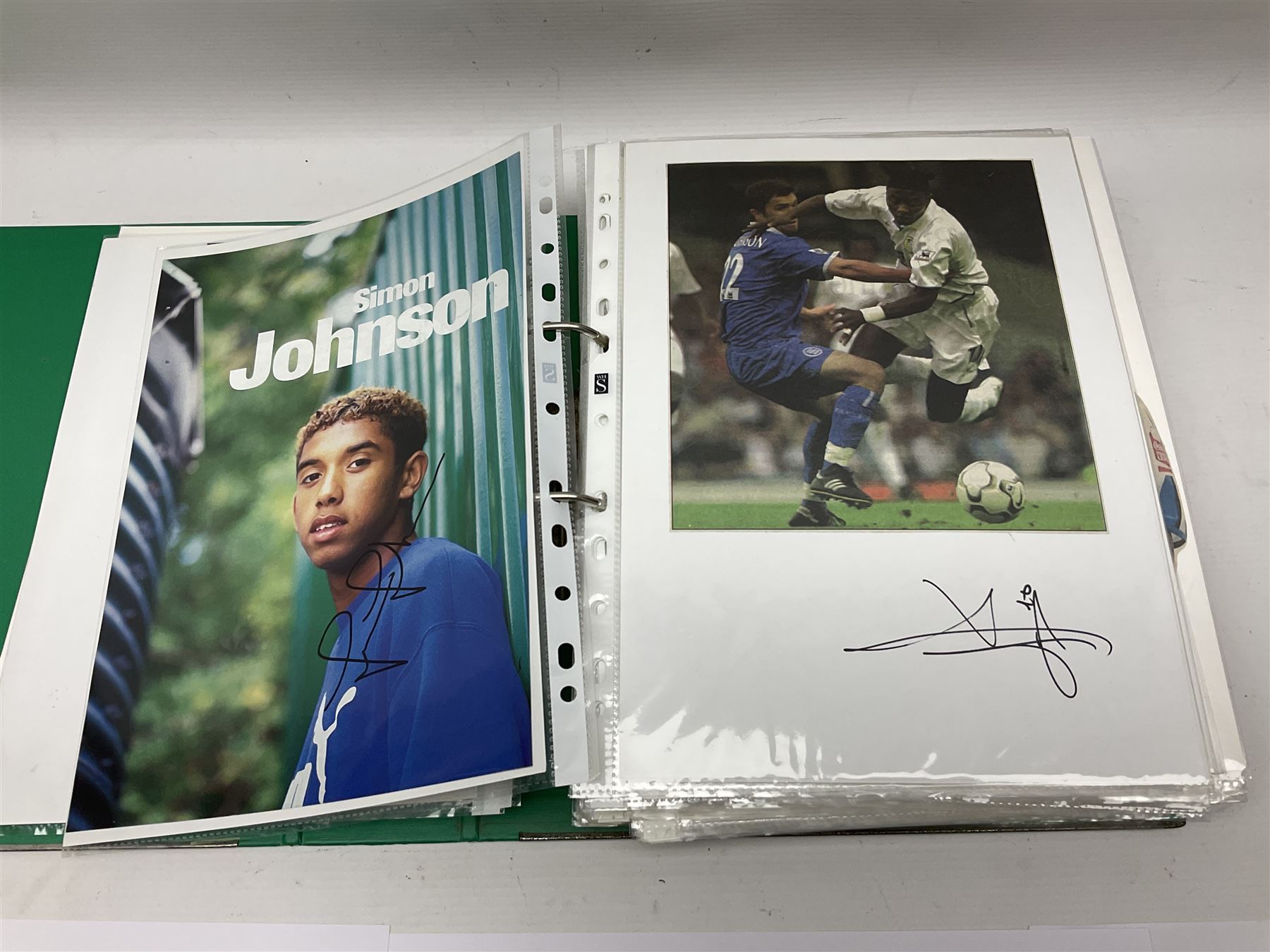 Collection of approximately 200 Leeds United related autographs - Bild 9 aus 12