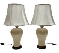 Pair of table lamps of baluster form