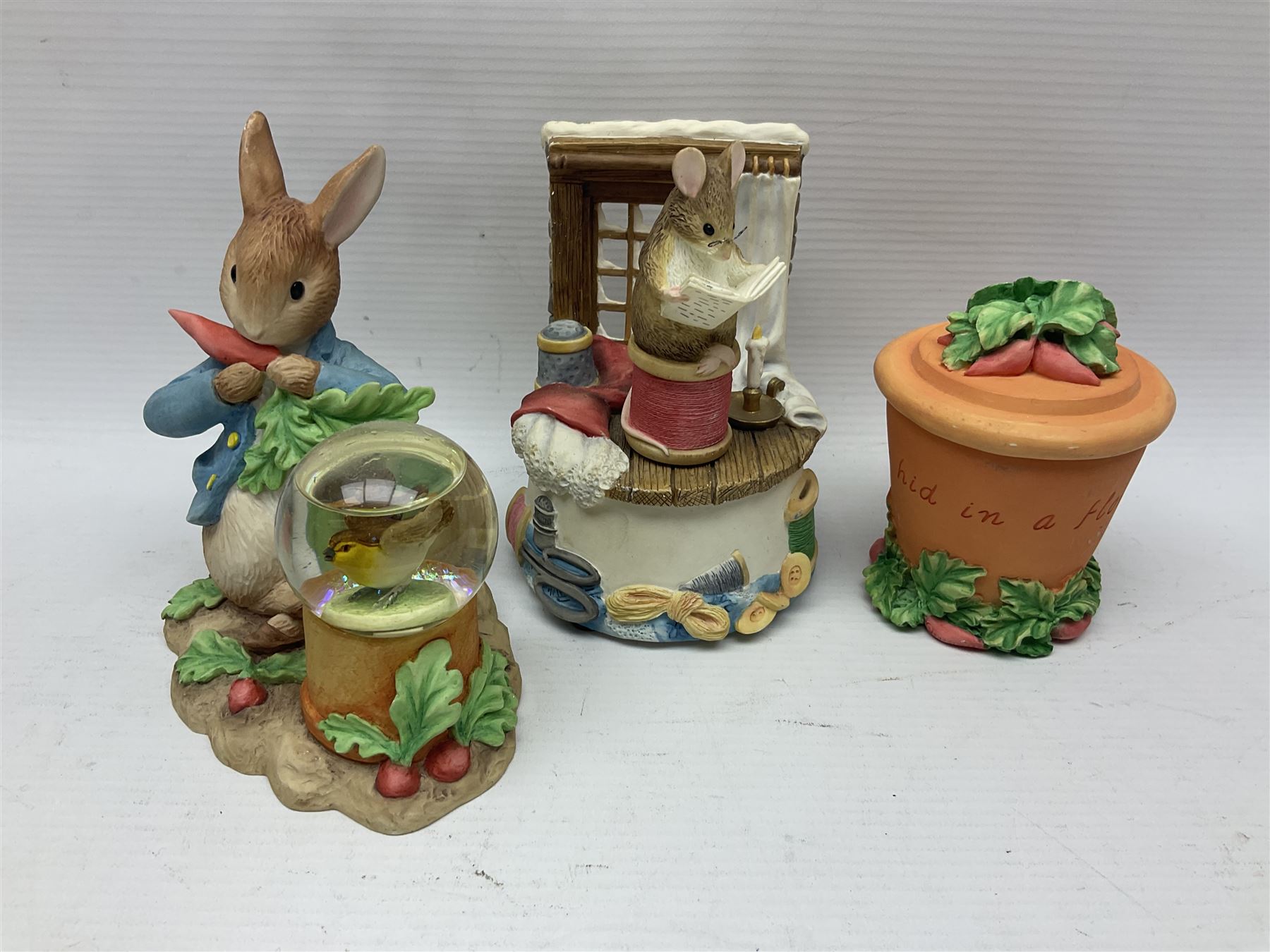 Twelve Border Fine Arts The World of Beatrix Potter and Peter Rabbit Collection figures - Image 9 of 13