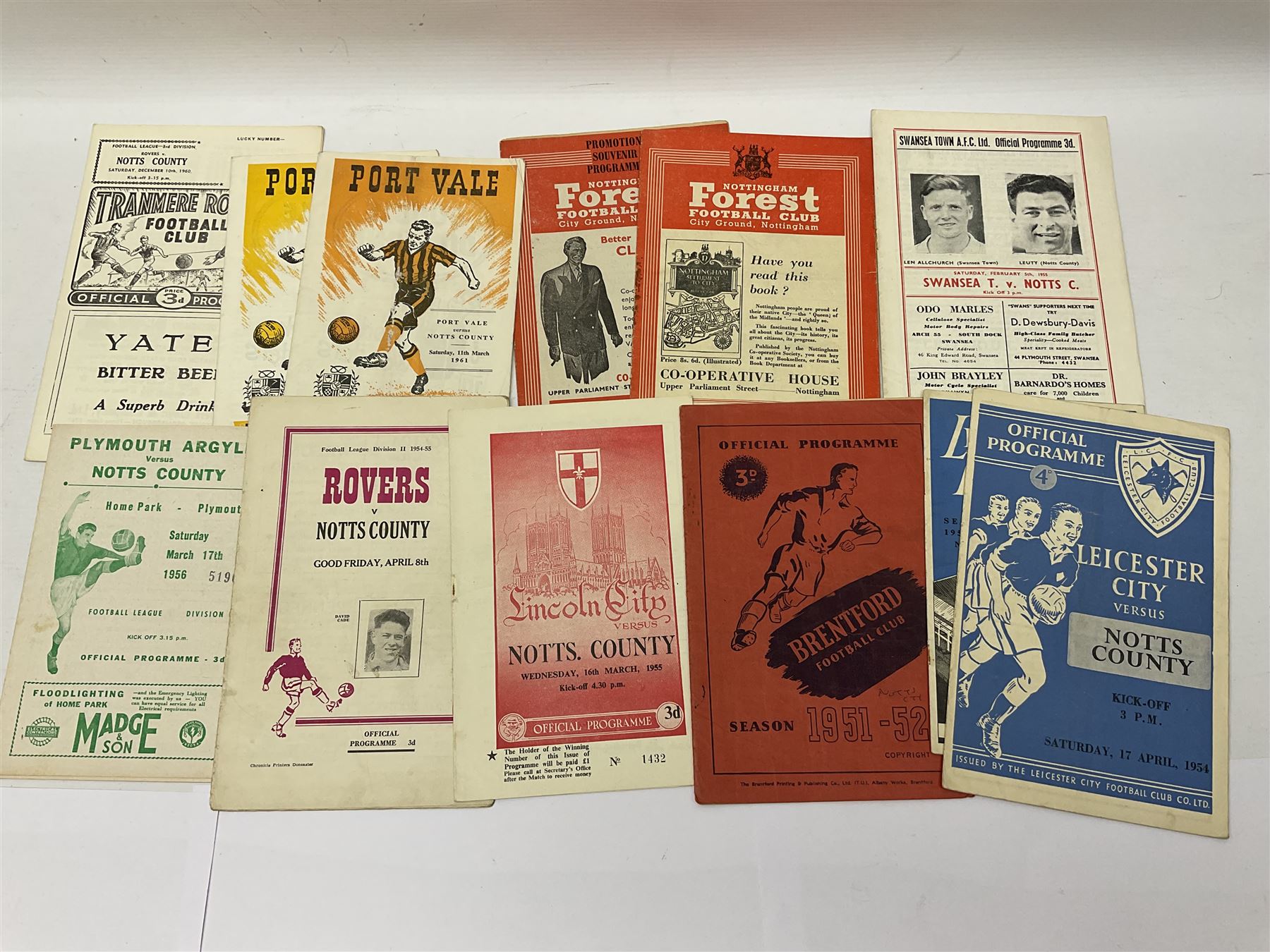 Over fifty pre-1962 Nottingham County away football programmes - Image 4 of 5