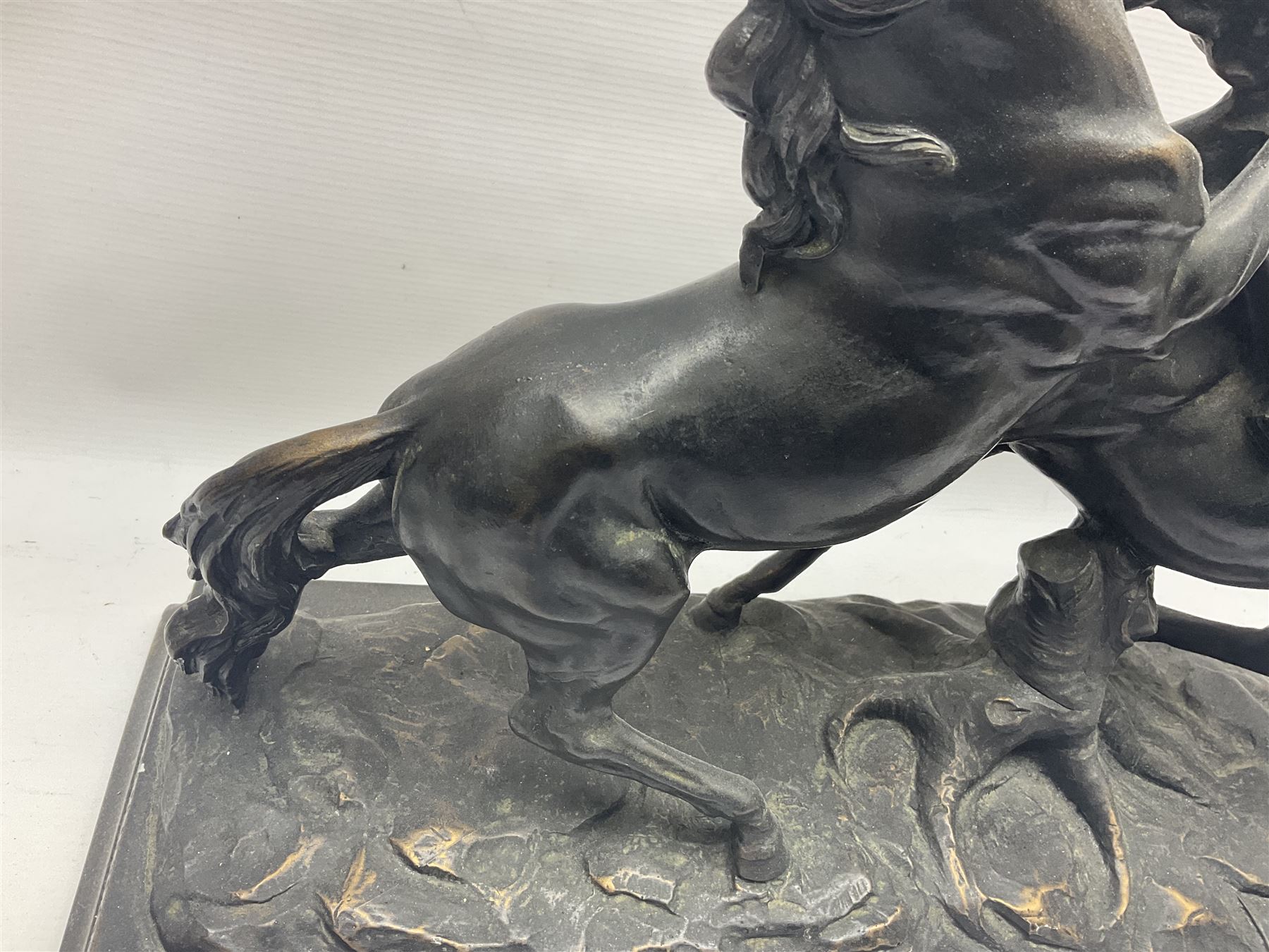 Bronzed figure group of two rearing horses - Image 10 of 14