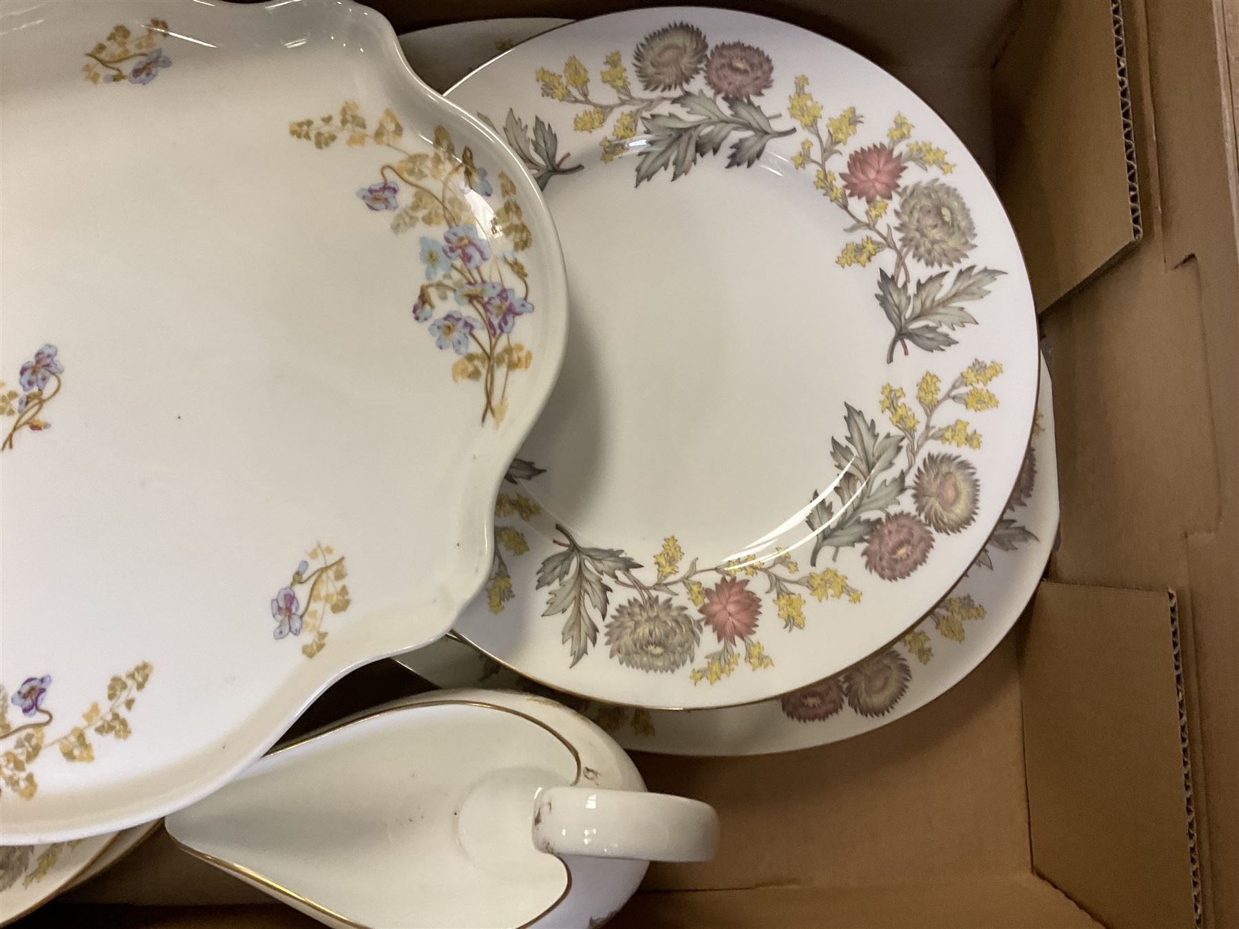 Collection of ceramics including Wedgwood Lichfield pattern dinnerwares - Image 2 of 5