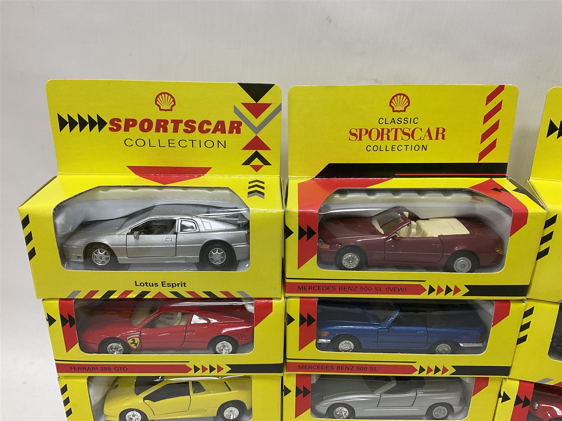 Shell/Maisto - twenty five 1:43 scale die cast cars comprising eighteen Shell and seven Maisto ‘Supe - Bild 10 aus 13