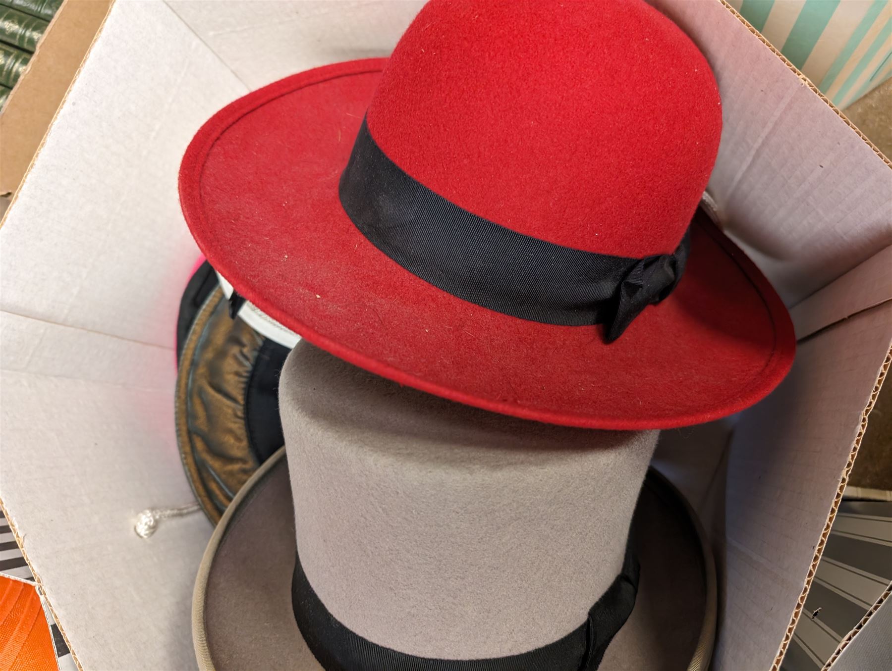 Collection of vintage hats - Bild 3 aus 5