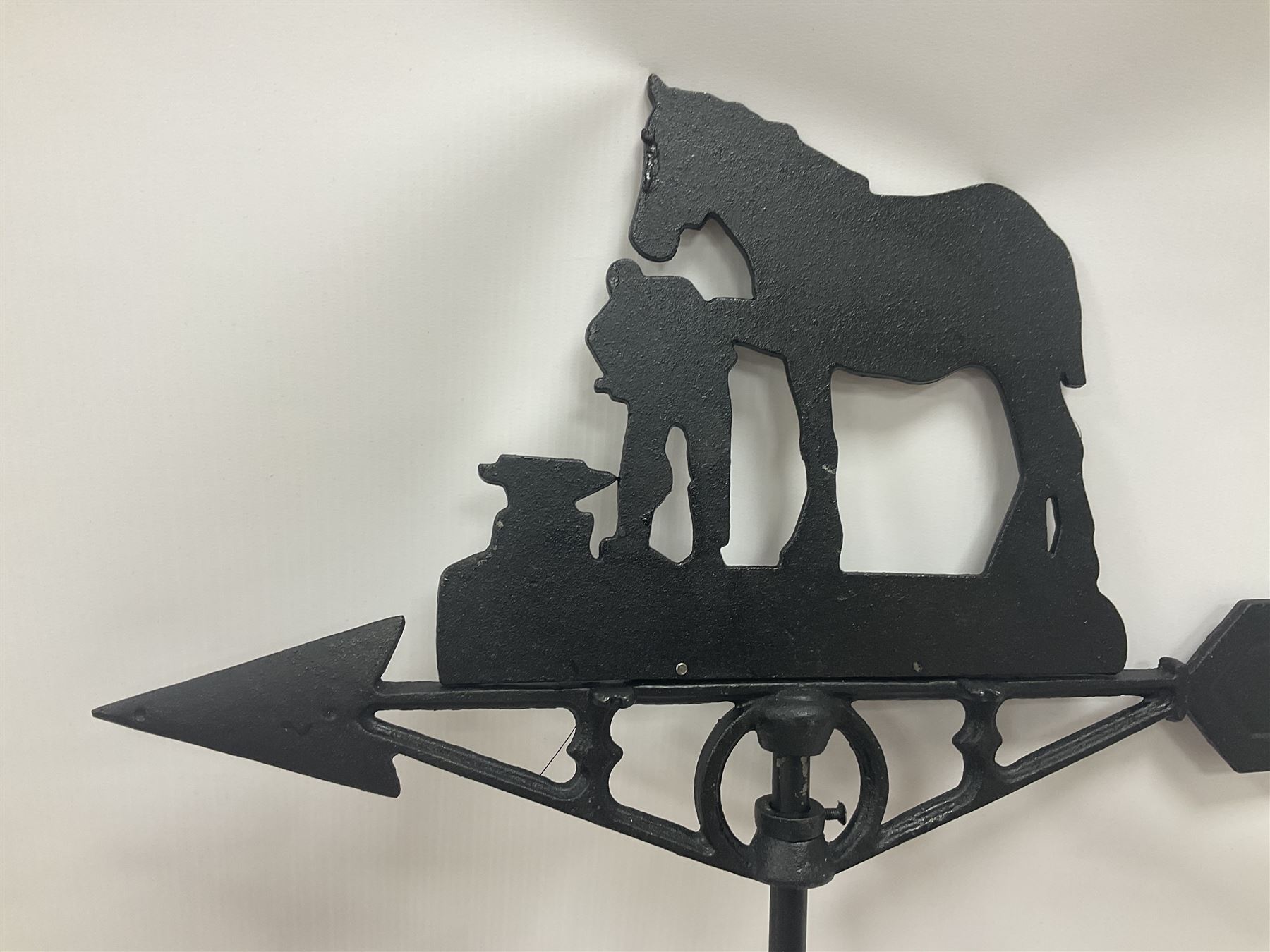 Ridge mounting weathervane with Blacksmith and horse finial - Image 5 of 5