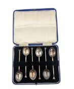 Cased set of six 1920s silver teaspoons