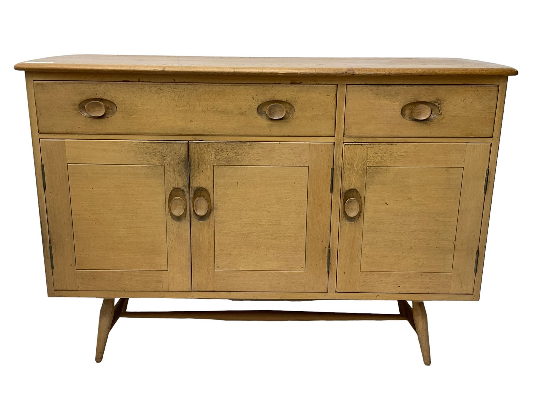 Ercol - mid-20th century elm and beech model 351 sideboard - Image 5 of 6