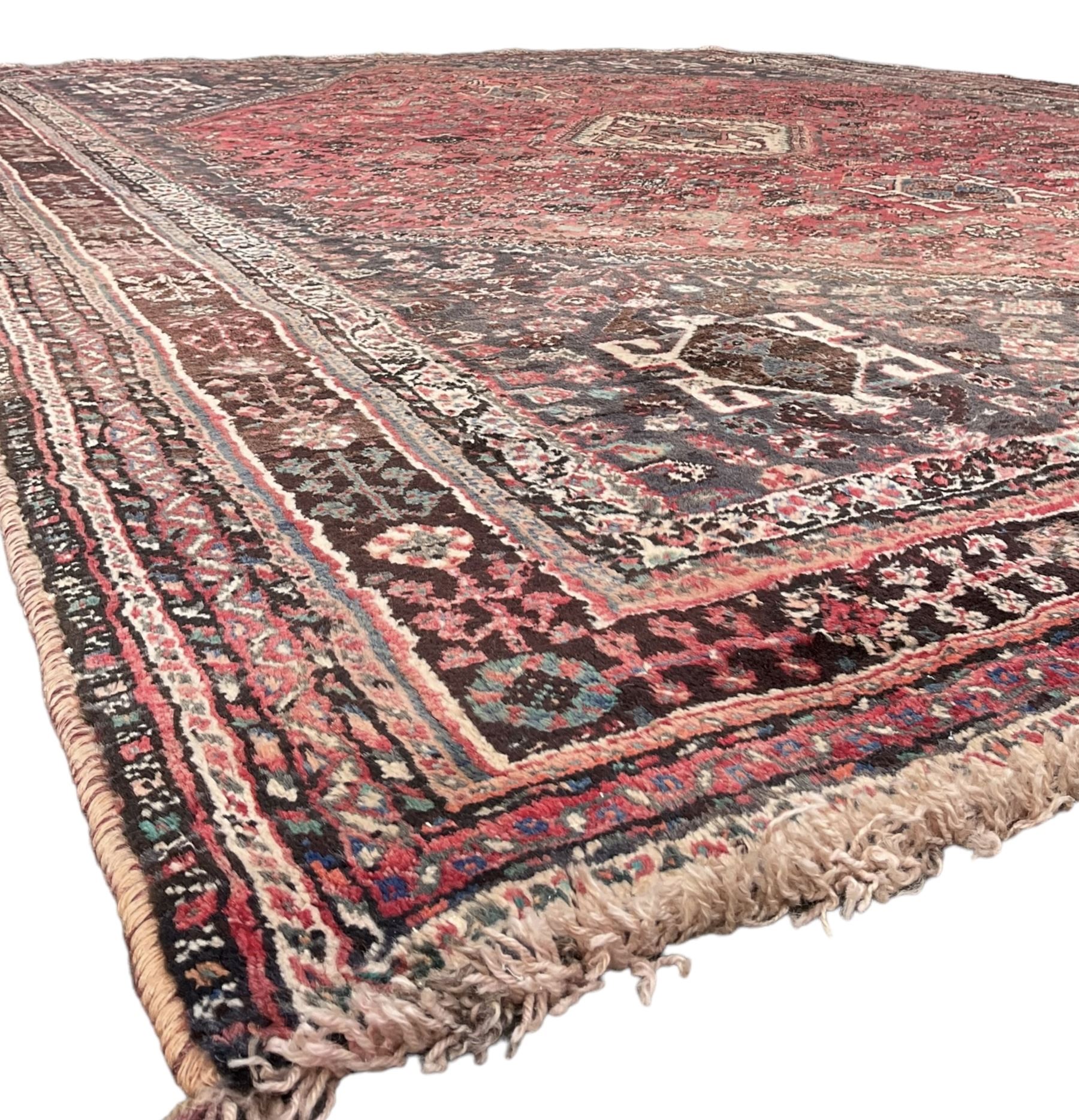 Persian Quashqai rug - Image 3 of 6