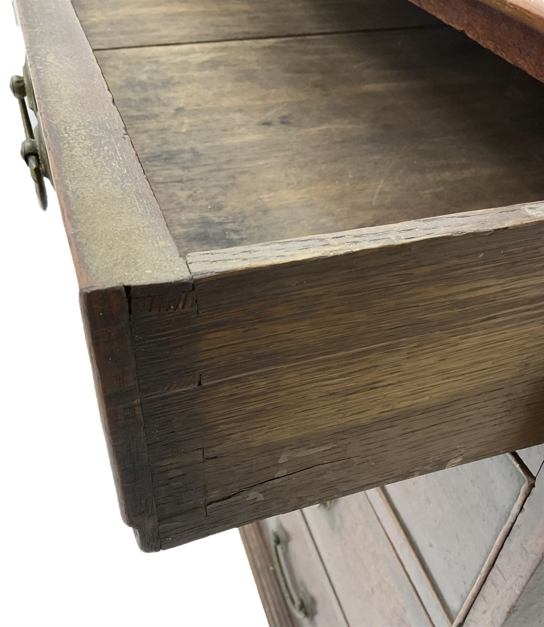 George III figured mahogany chest - Bild 2 aus 8