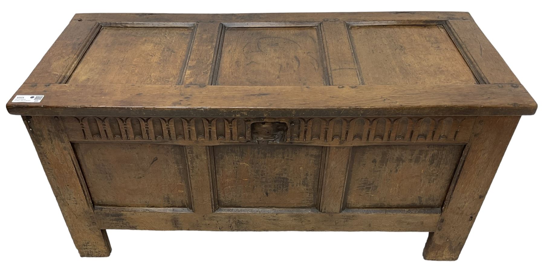 17th oak coffer or blanket chest - Image 5 of 6