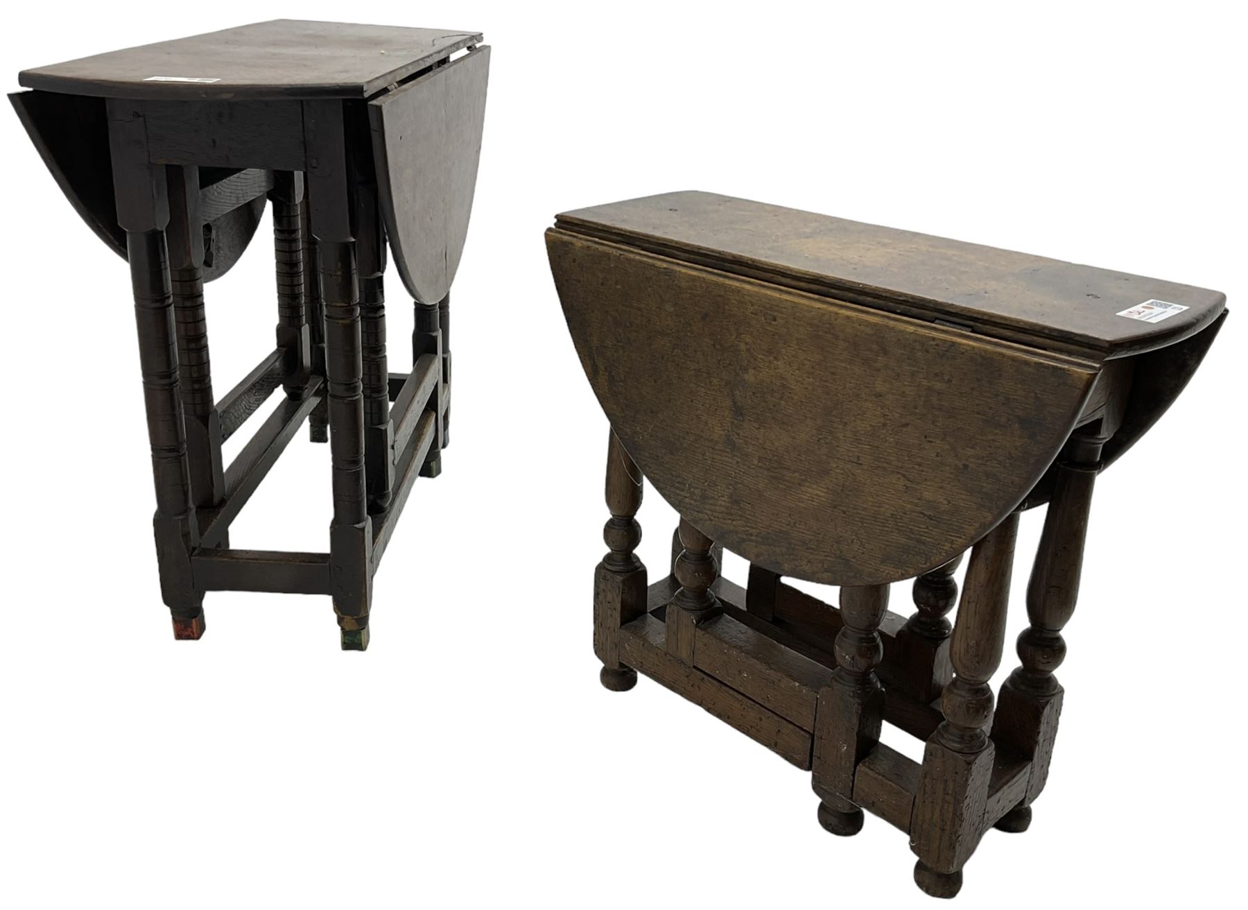 Small 18th century design oak drop-leaf gateleg table (61cm x 76cm - Image 2 of 5