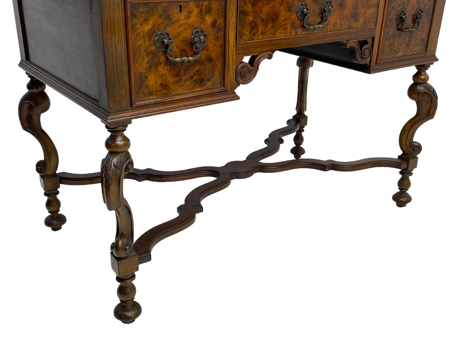 20th century figured walnut writing table - Image 6 of 12