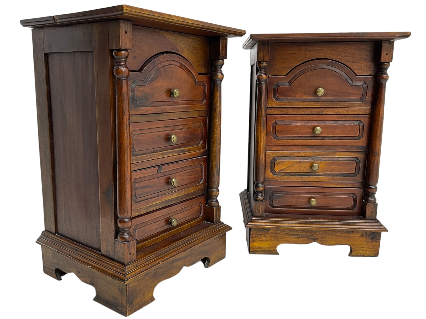 Pair of Victorian design mahogany bedside pedestal chests - Image 5 of 7