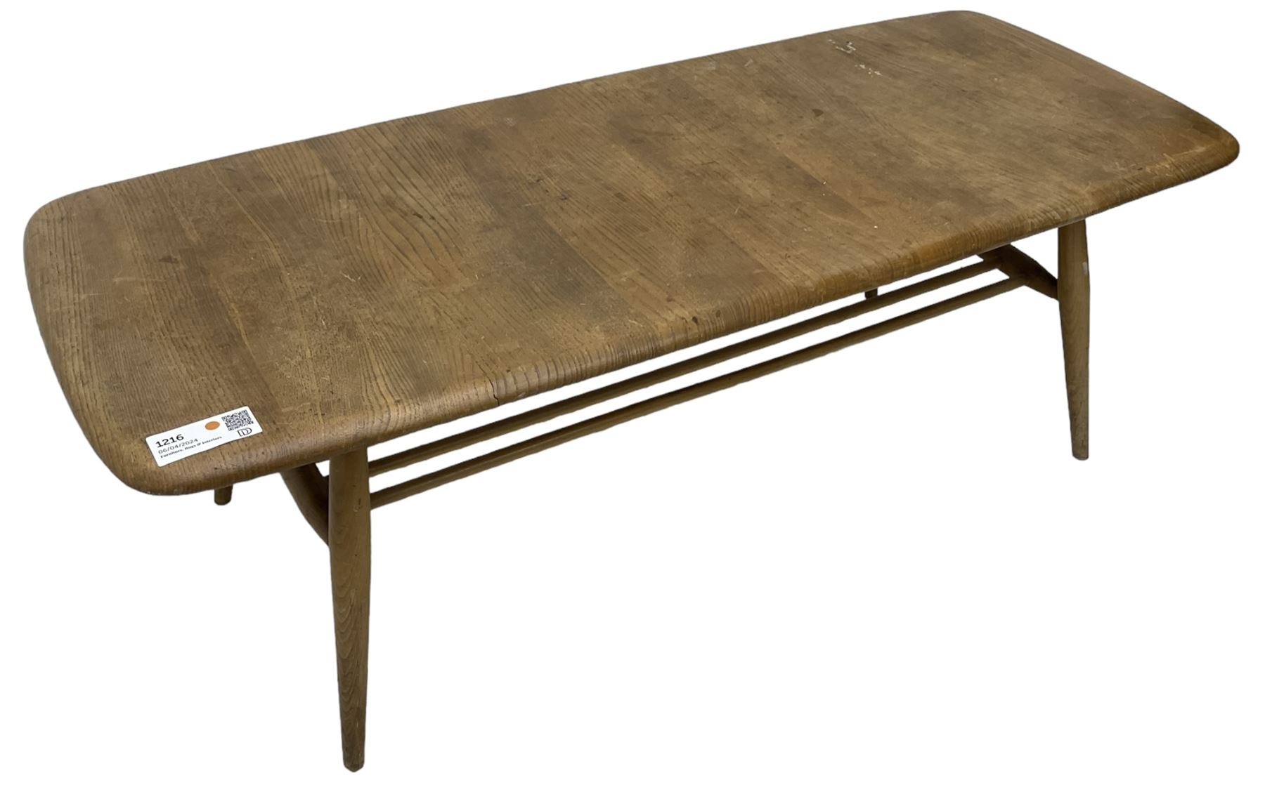 Ercol - mid-20th century blonde elm and beech model 459 coffee table - Image 7 of 7