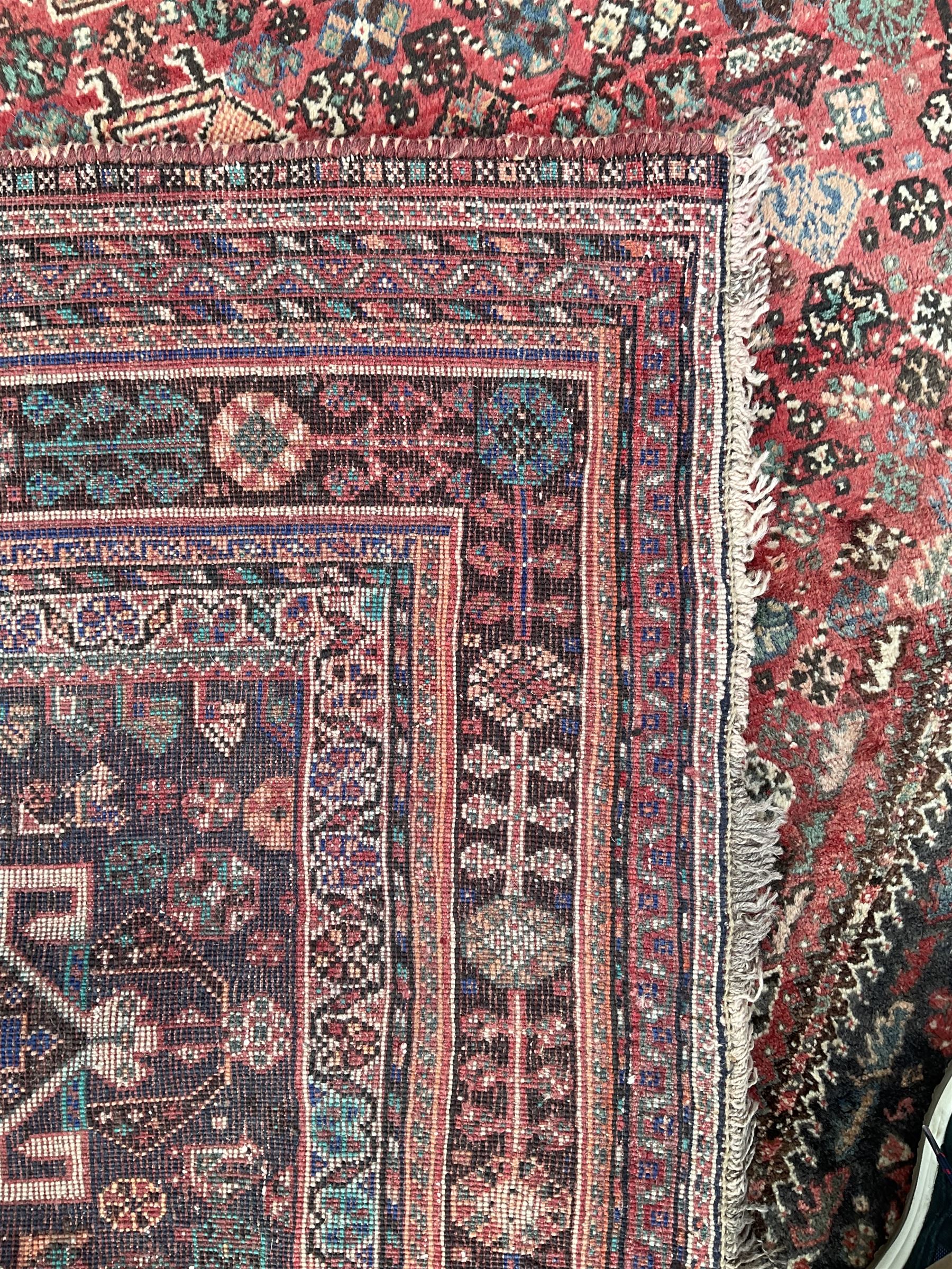 Persian Quashqai rug - Image 4 of 6