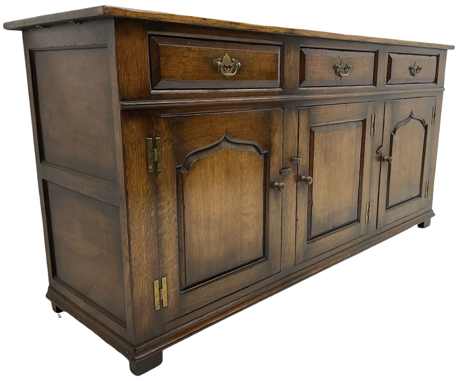 Titchmarsh & Goodwin - traditional oak dresser base - Image 8 of 9