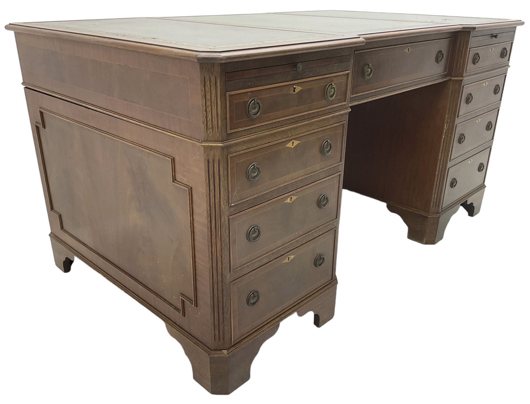 Mid -20th century Georgian design mahogany twin pedestal desk - Image 5 of 7