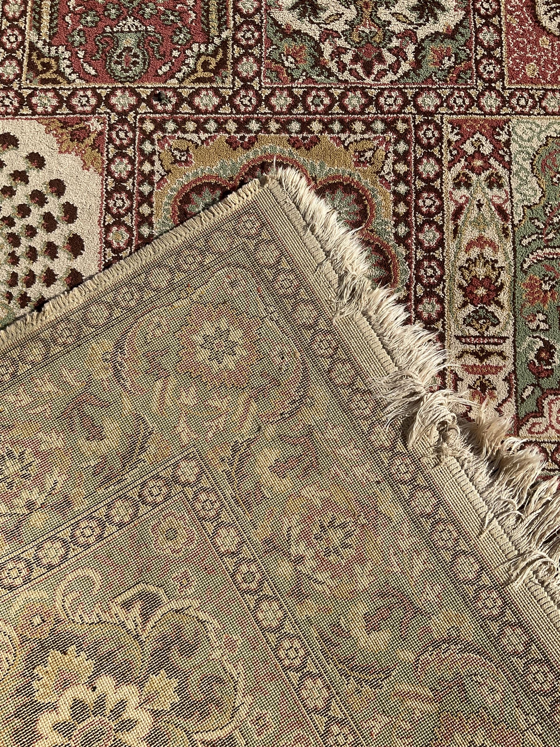 Persian design rug - Image 5 of 5