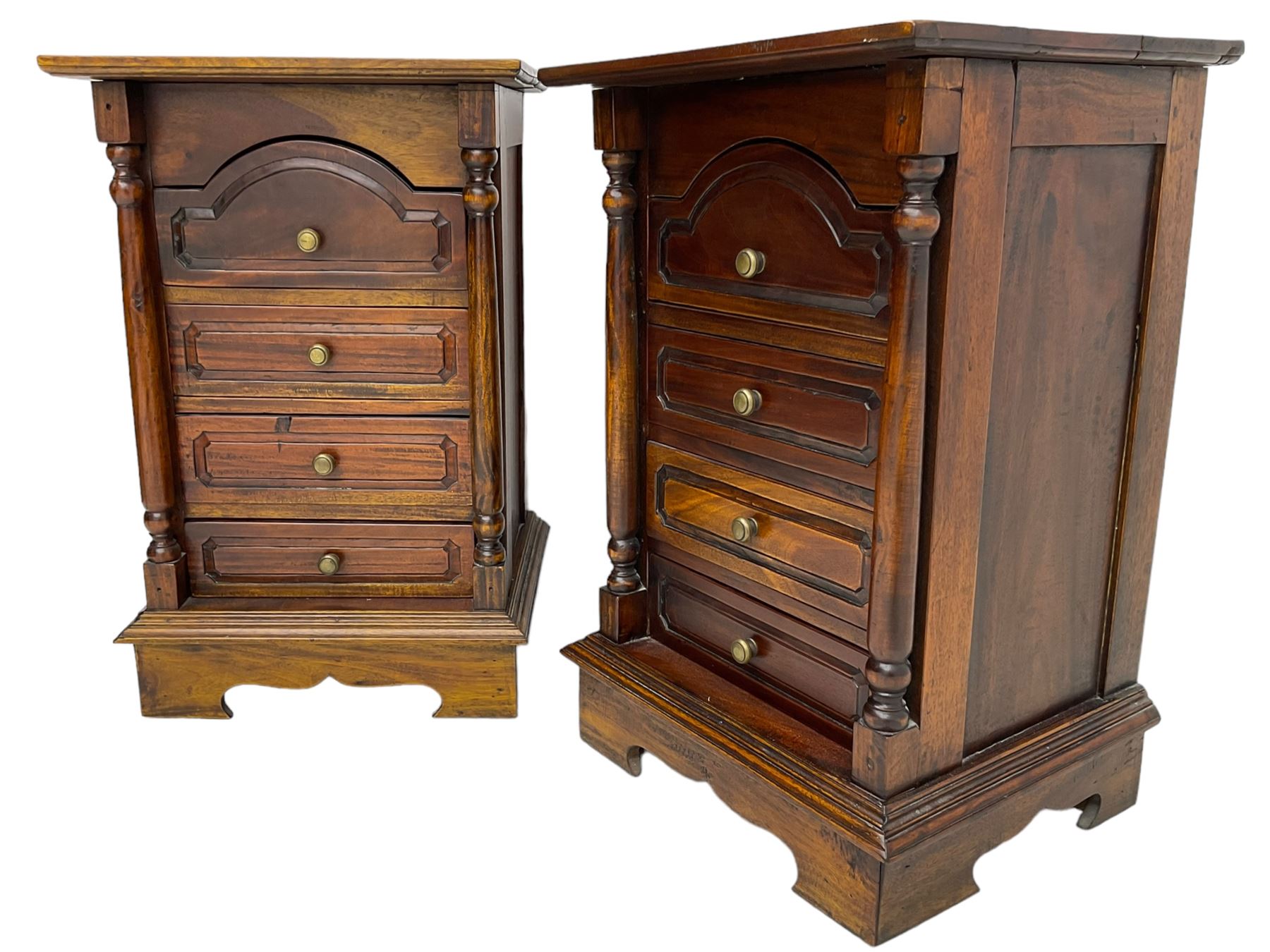 Pair of Victorian design mahogany bedside pedestal chests - Image 3 of 7