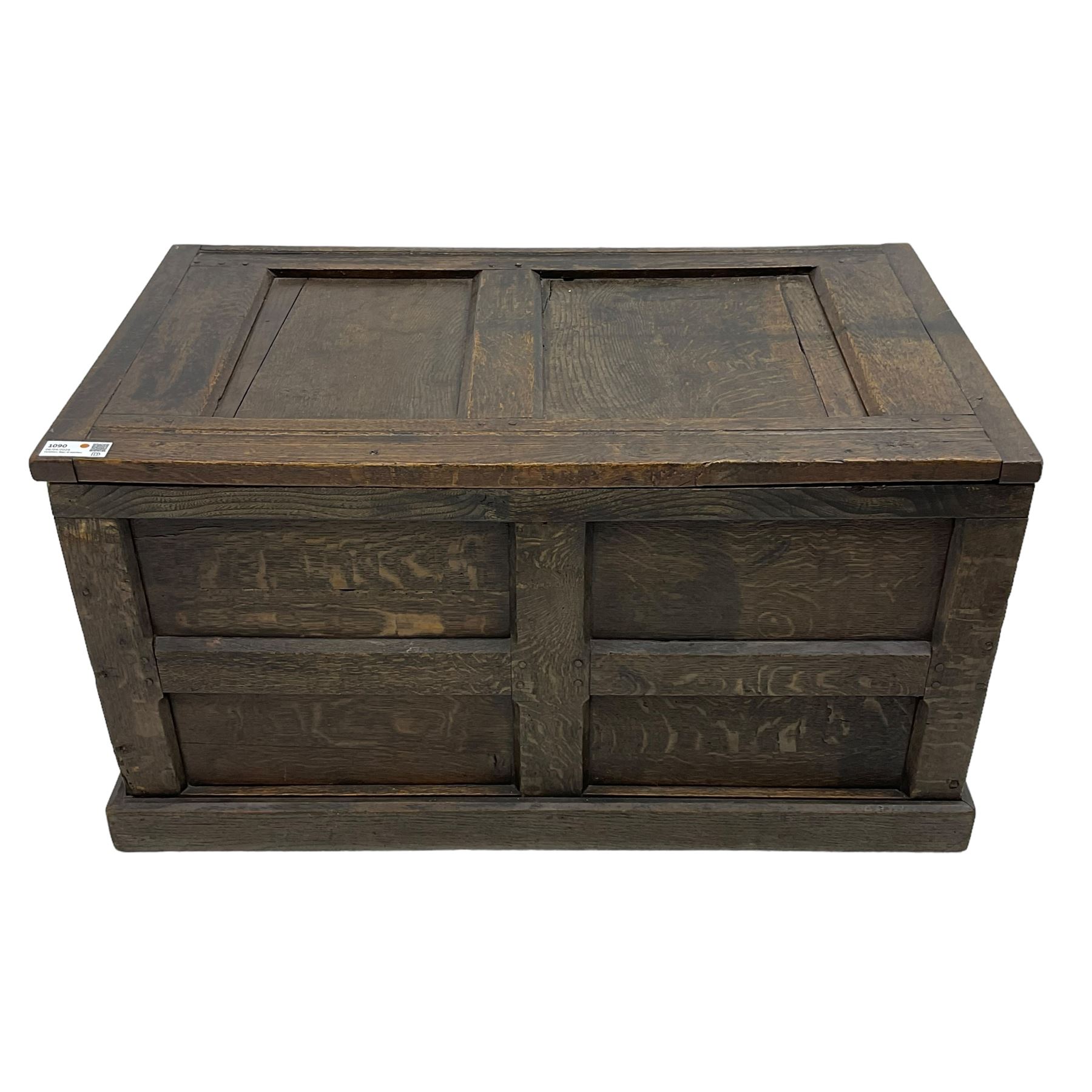 18th century oak coffer - Image 2 of 7