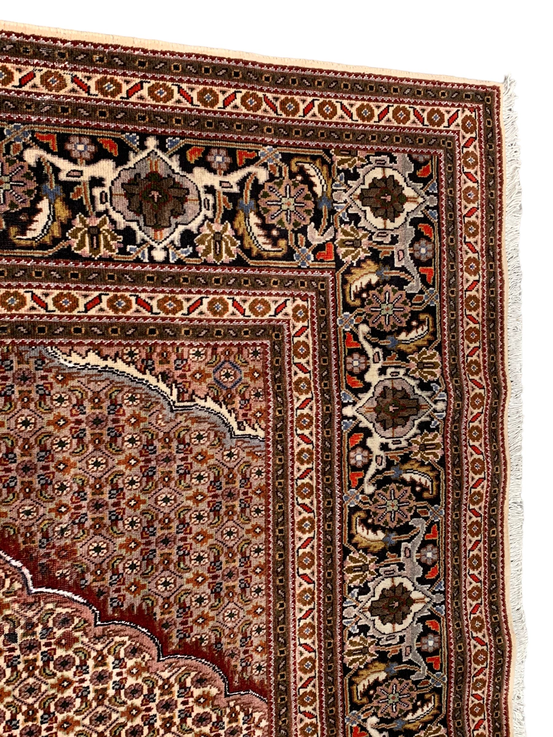 Persian Bidjar peach ground rug - Image 8 of 9