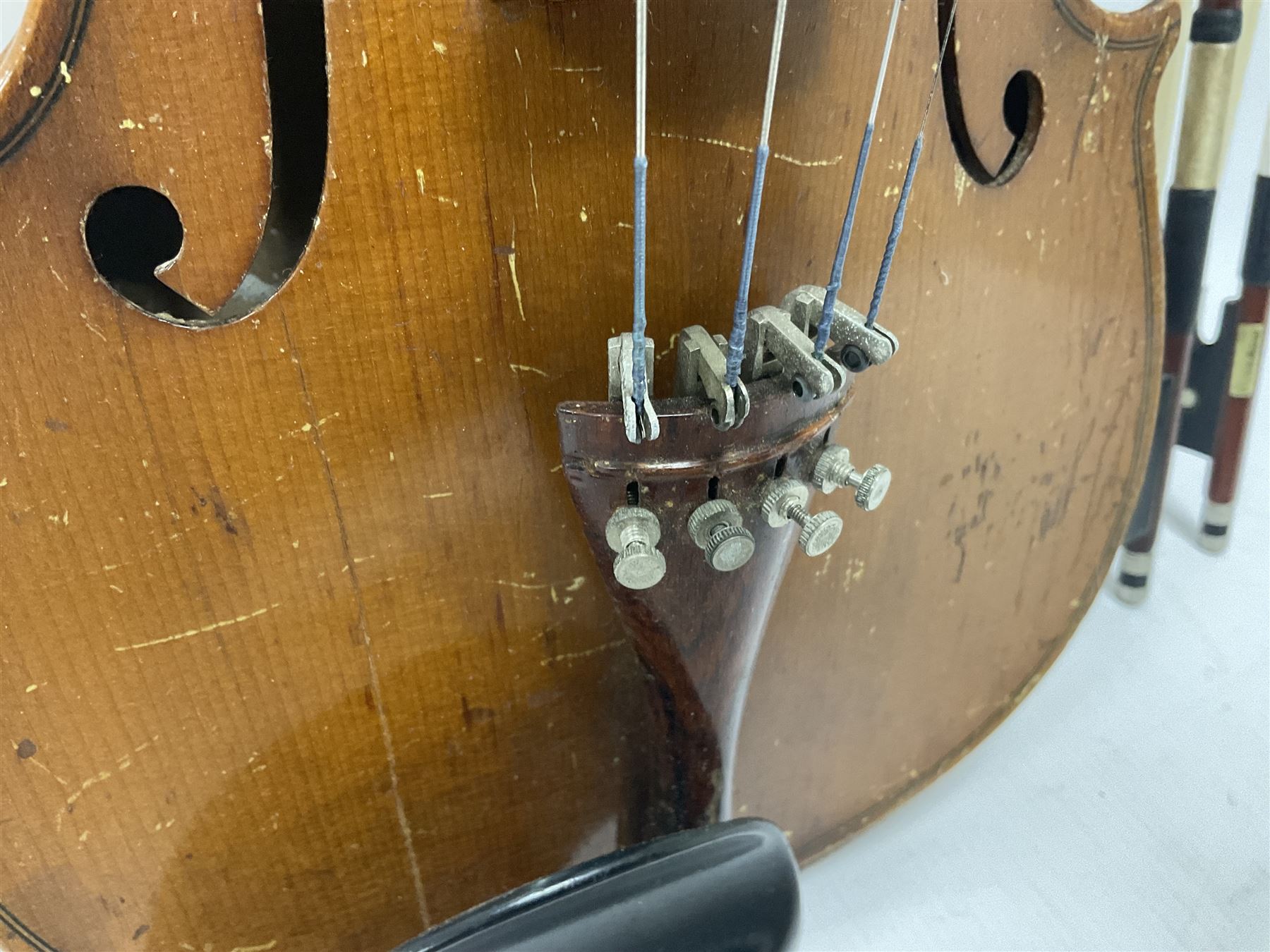 Full size Violin with a maple back and spruce top - Image 5 of 18