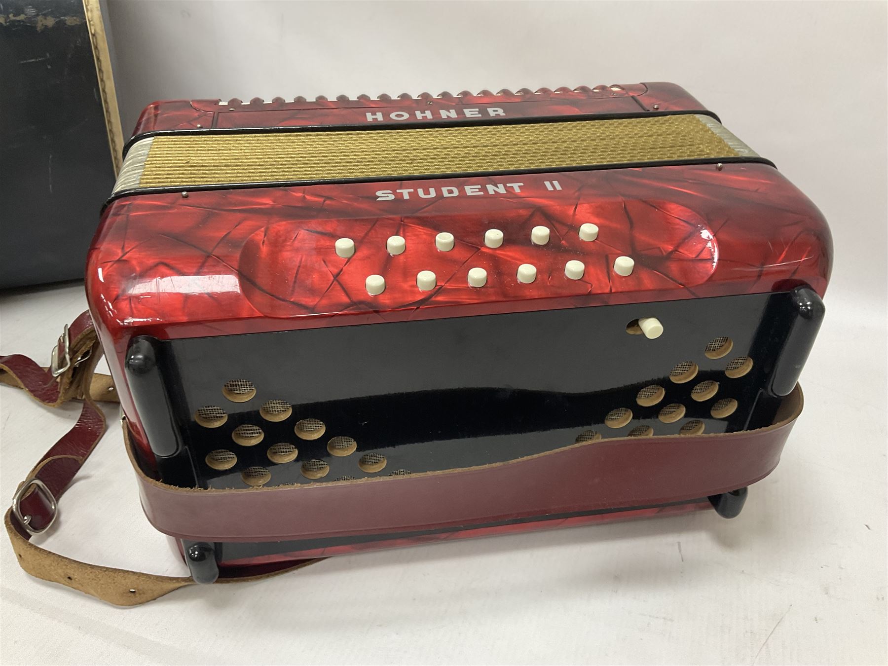 German Hohner student II compact accordion with 26 keys and 12 bass registers in a hard case With tu - Image 11 of 18