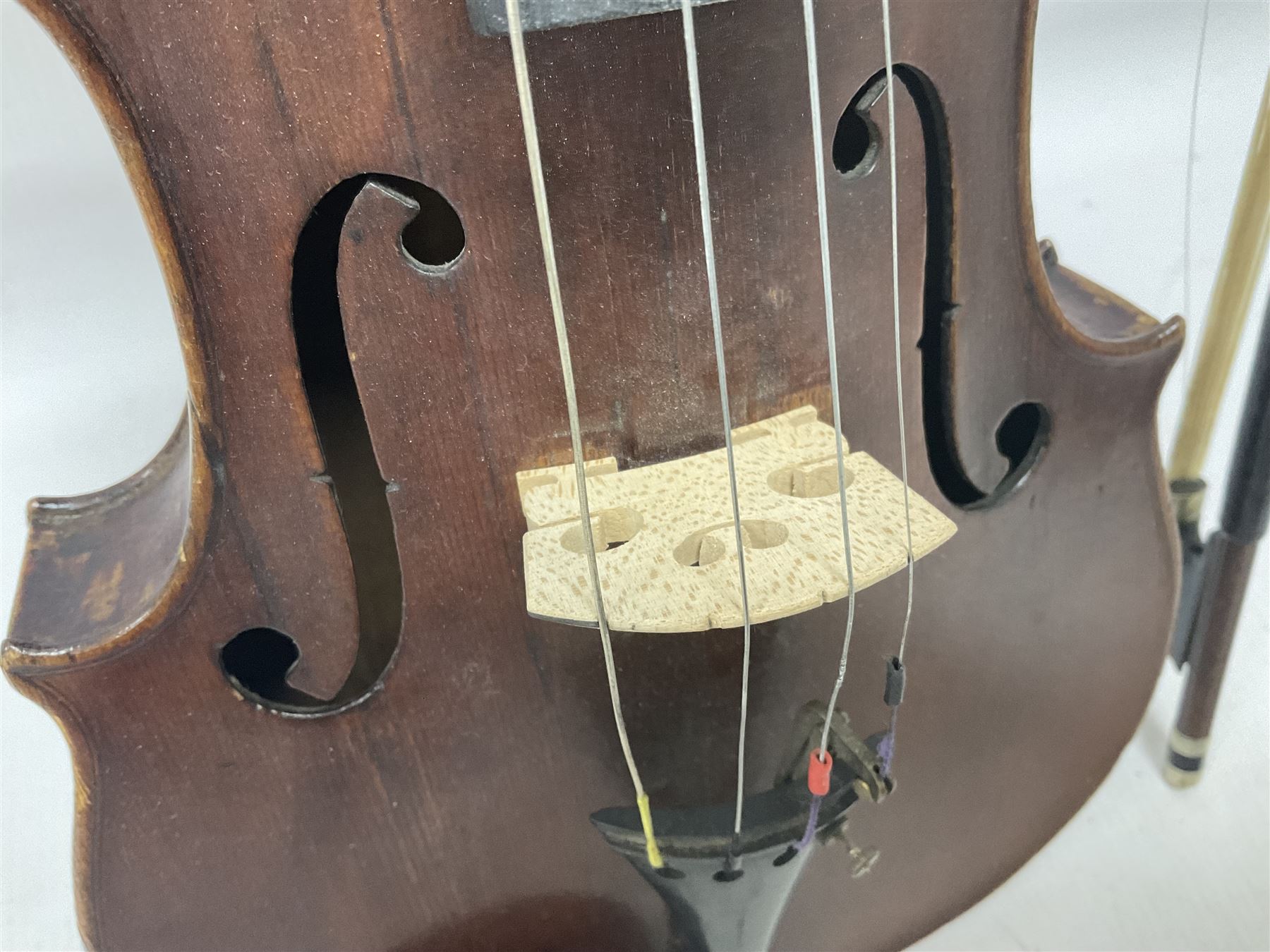 Full size violin and bow in a wooden constructed fitted case - Image 8 of 23