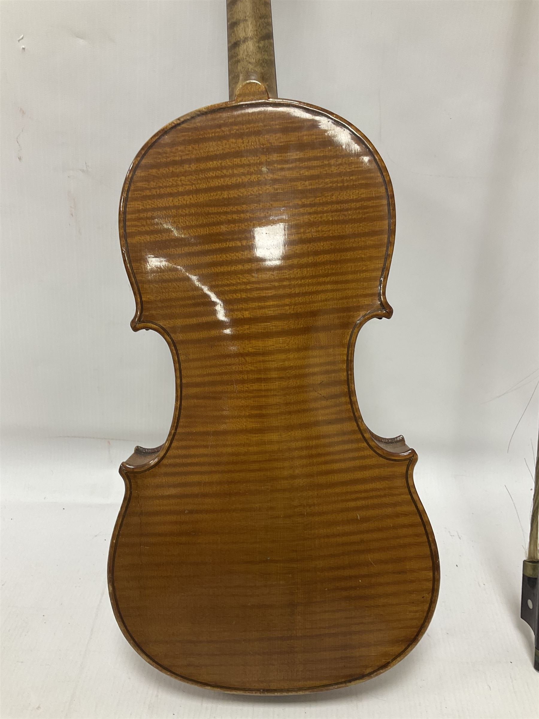 Early 20th century full size violin in a hard case with bow - Image 14 of 20