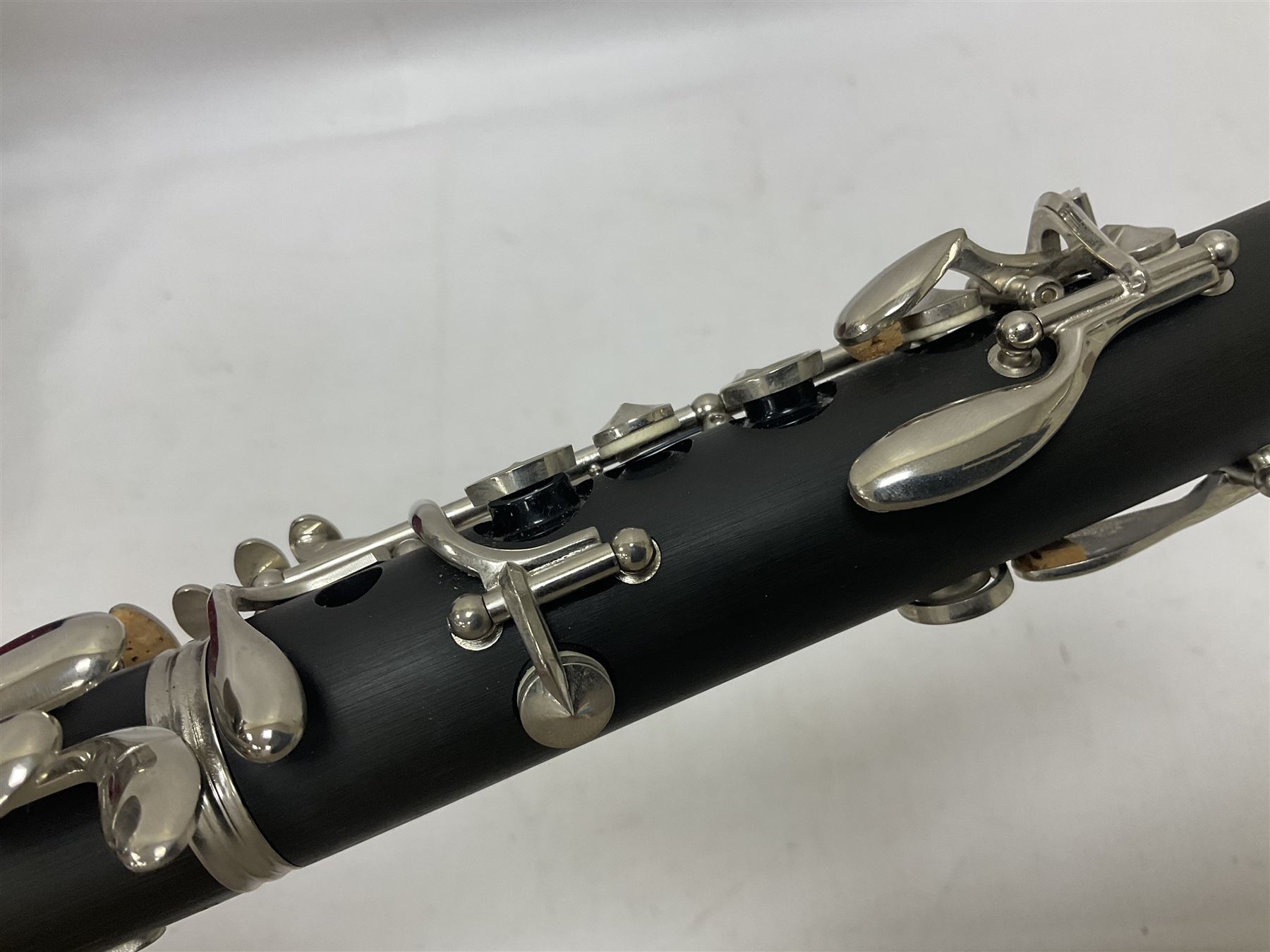 Hanson B Flat clarinet in a fitted case with accessories and three boxes of Vandoren reeds - Image 13 of 21