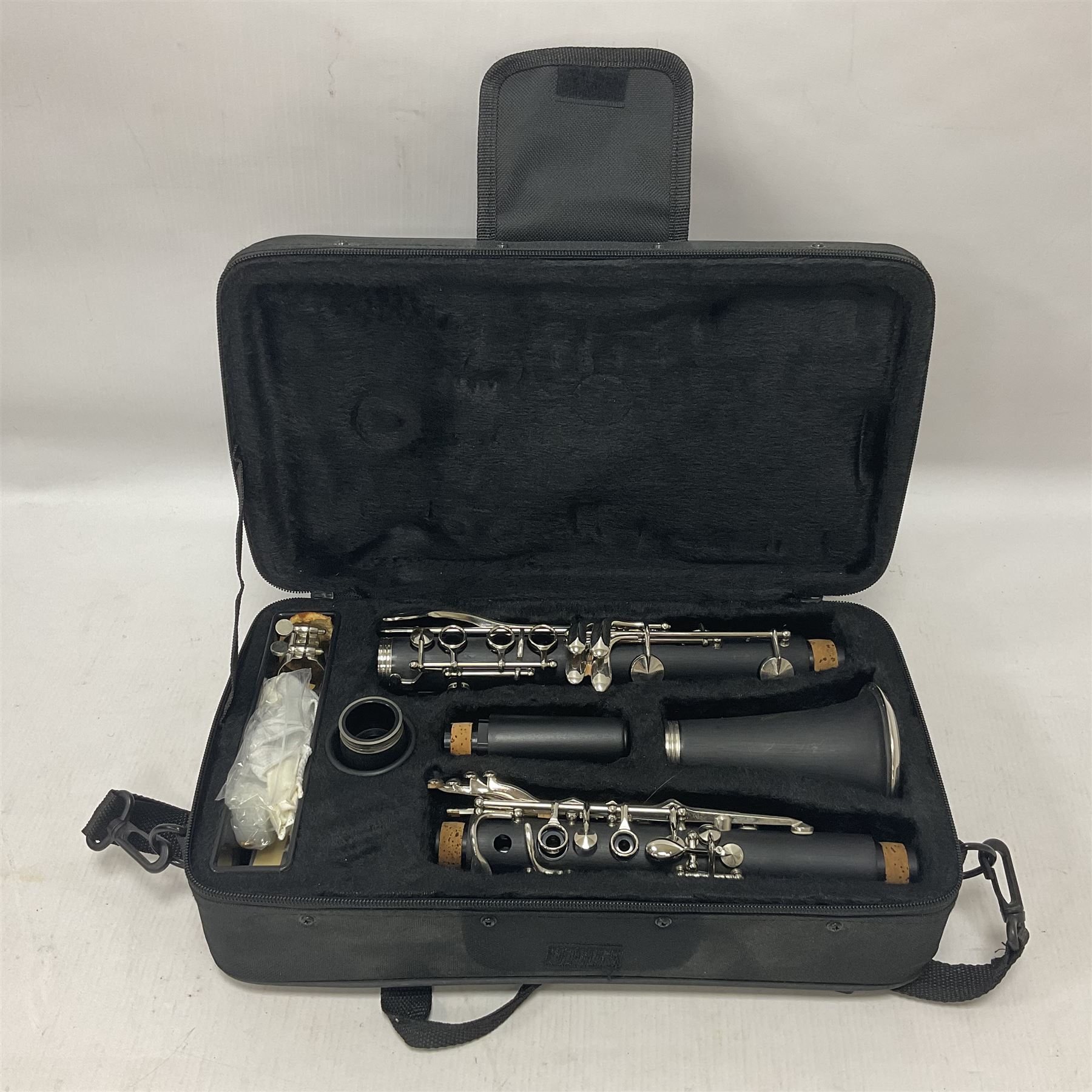 Artemis B flat student Clarinet in fitted hard case - Image 2 of 21