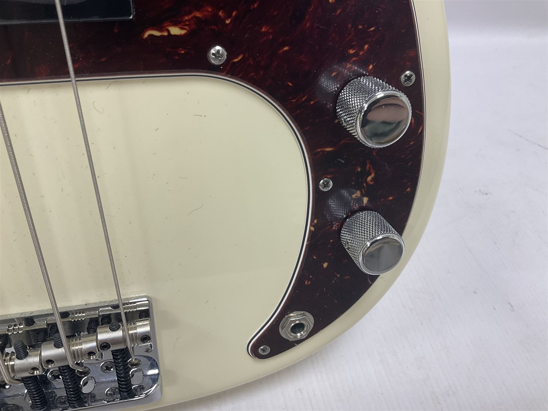 Fender Precision Bass guitar - Image 11 of 26